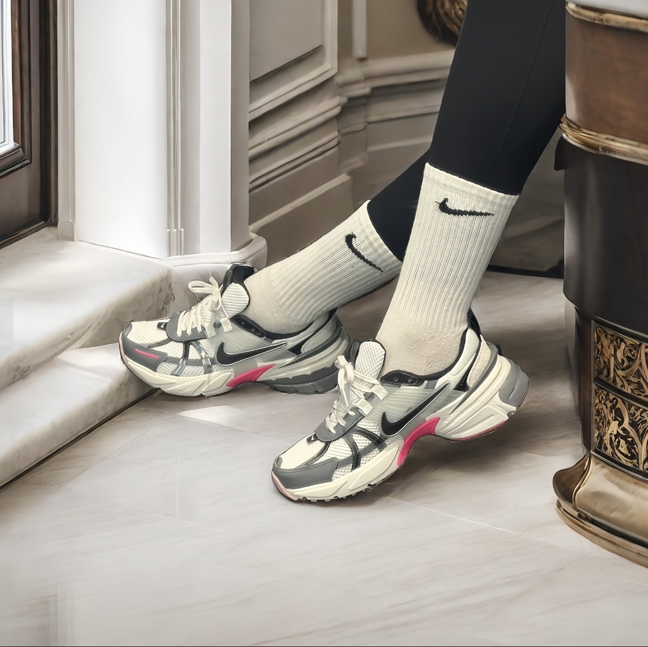 NIKE V2K Runtekk "Grey Pink" 灰粉