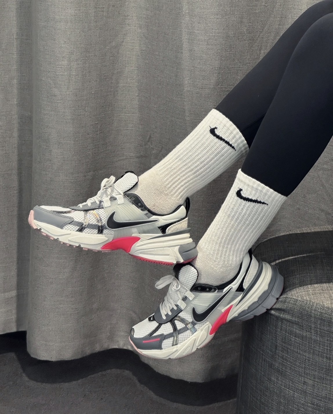 NIKE V2K Runtekk "Grey Pink" 灰粉