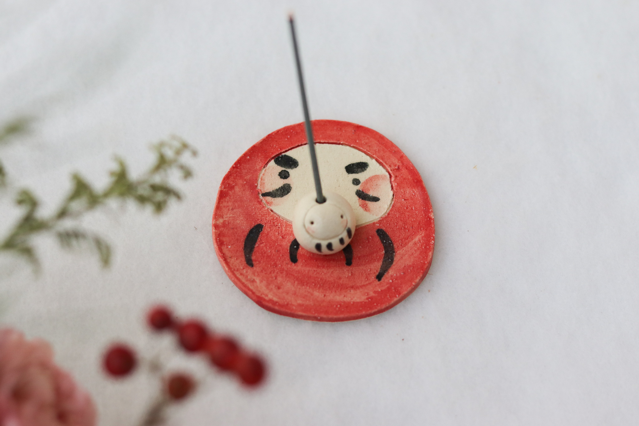 日本 作舍窯 手作 紅白達摩 香立 線香座