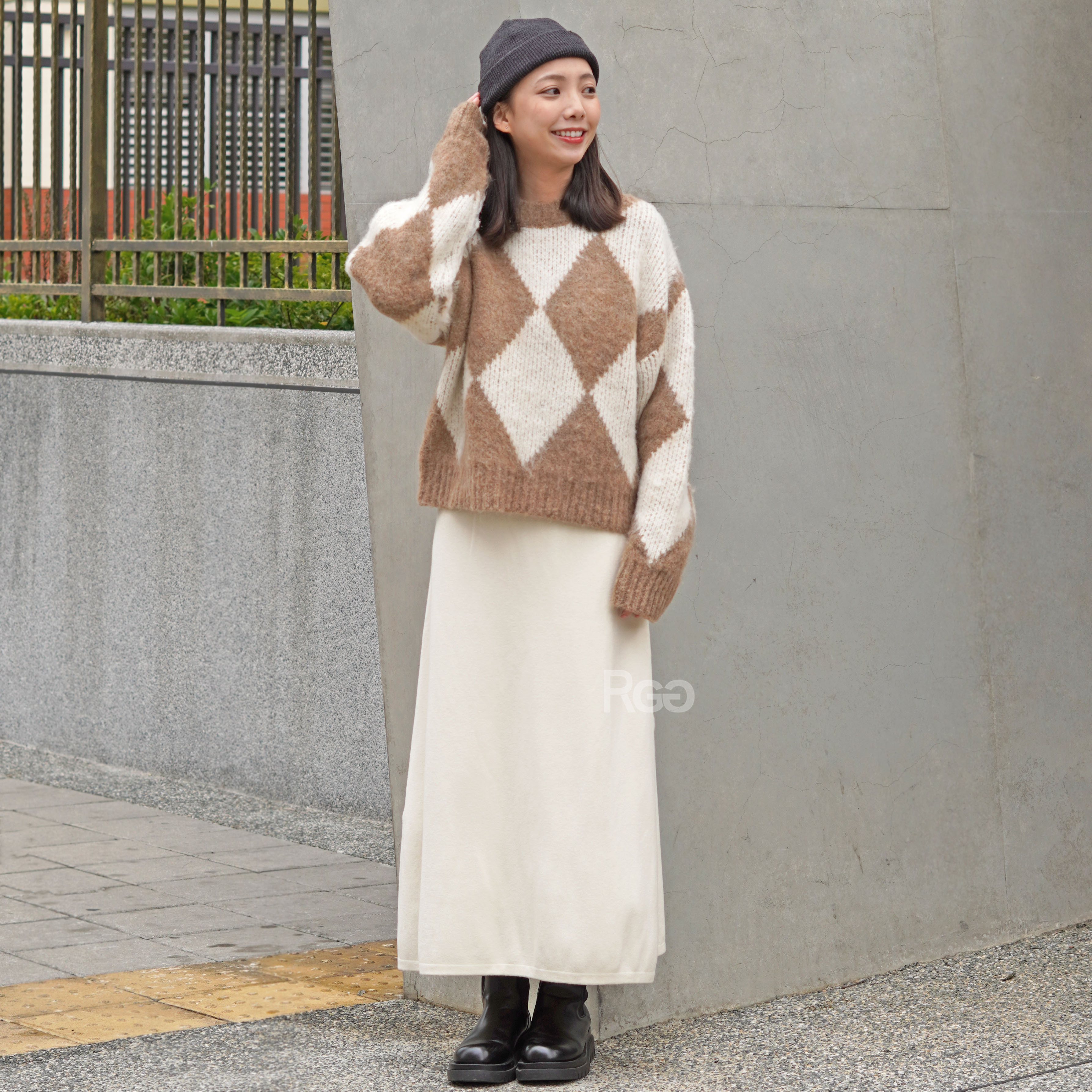 #1947 羊毛菱格短版毛衣