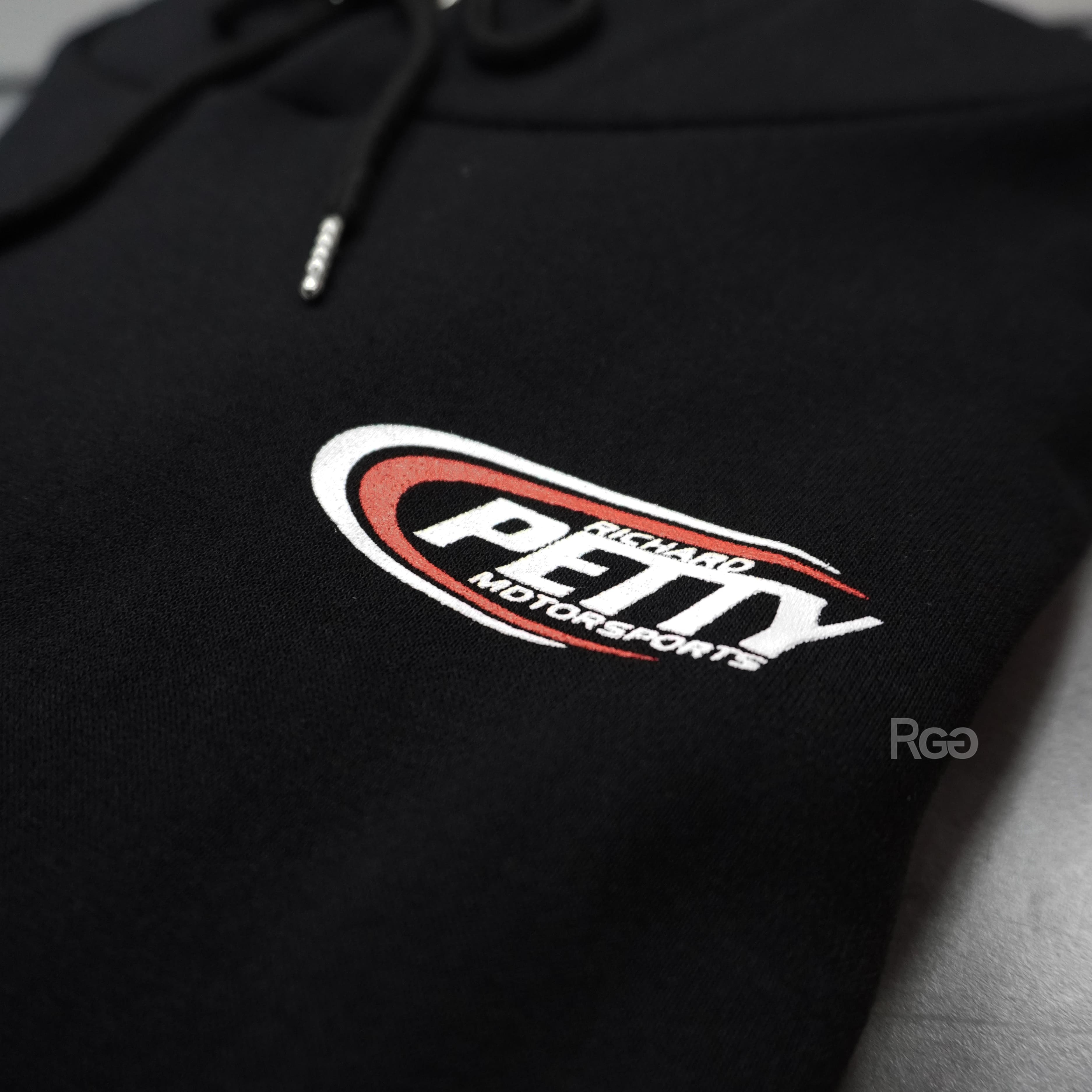 Speed 賽車風刷毛帽T黑色細節