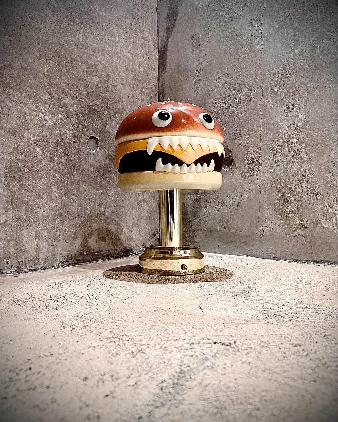 『代購商品』Undercover Hamburger Lamp 漢堡燈 彩色 夜燈 限量 現貨
