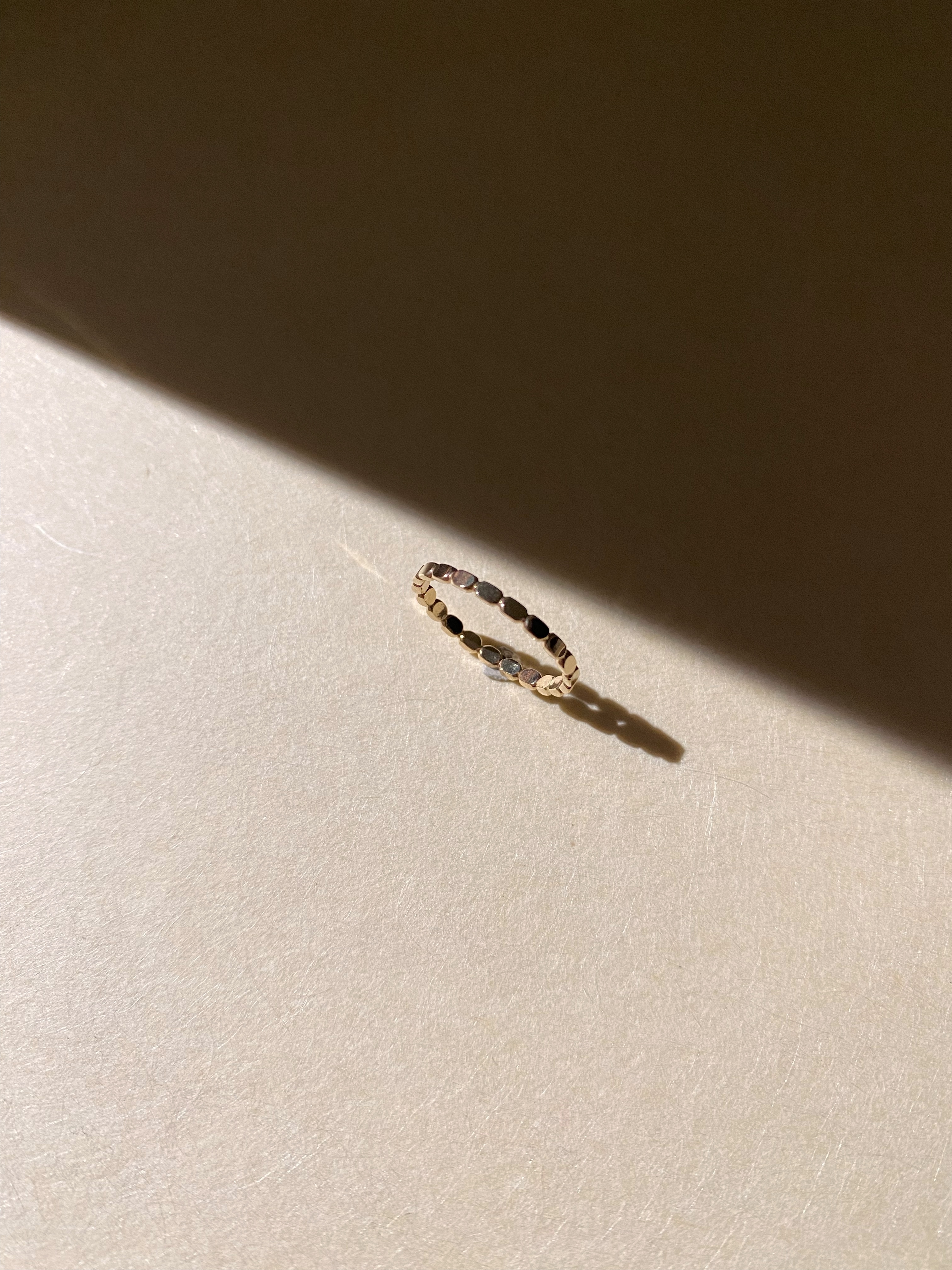 微粗連續點點線戒