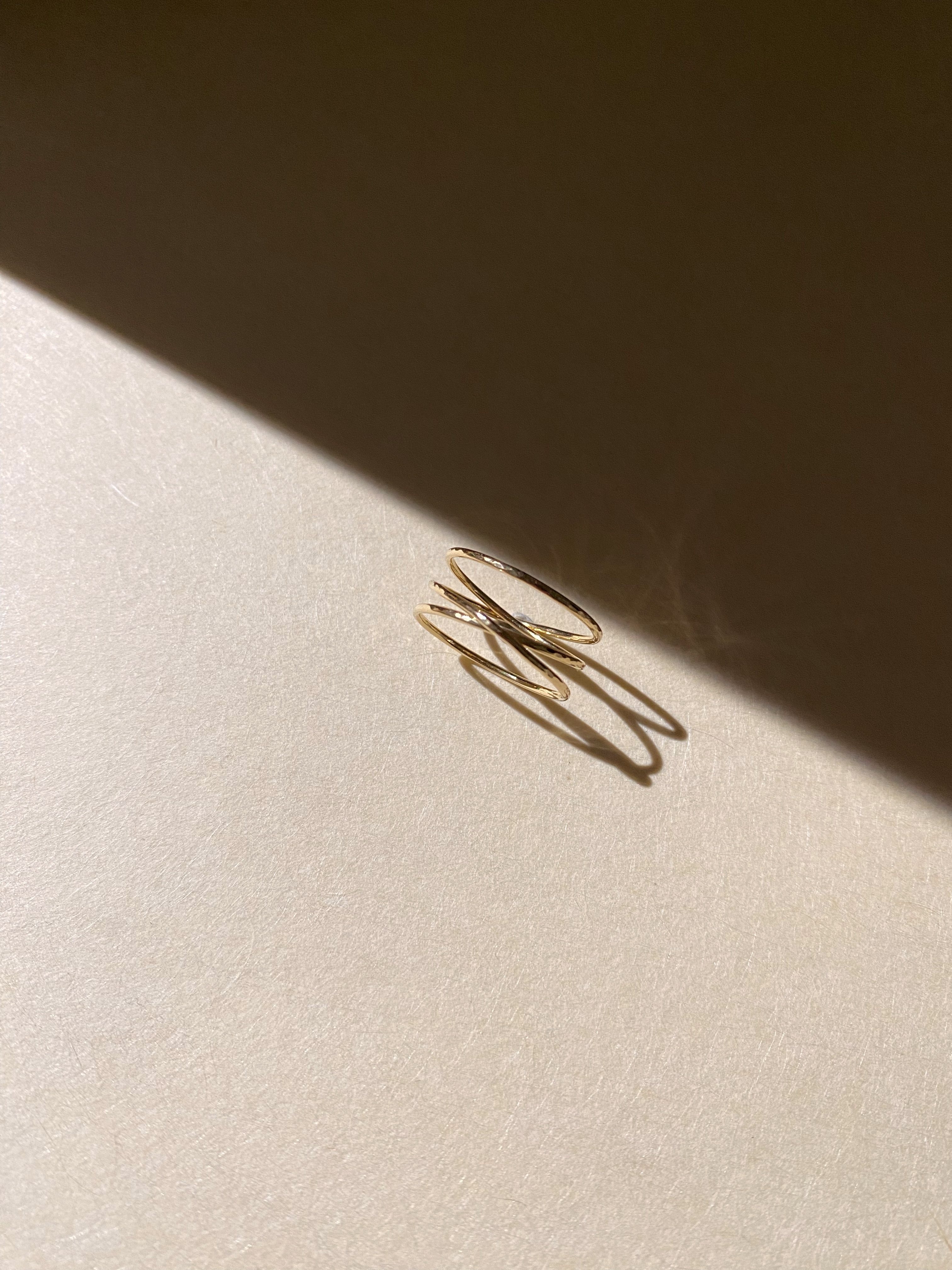 絕美三層敲拓線戒