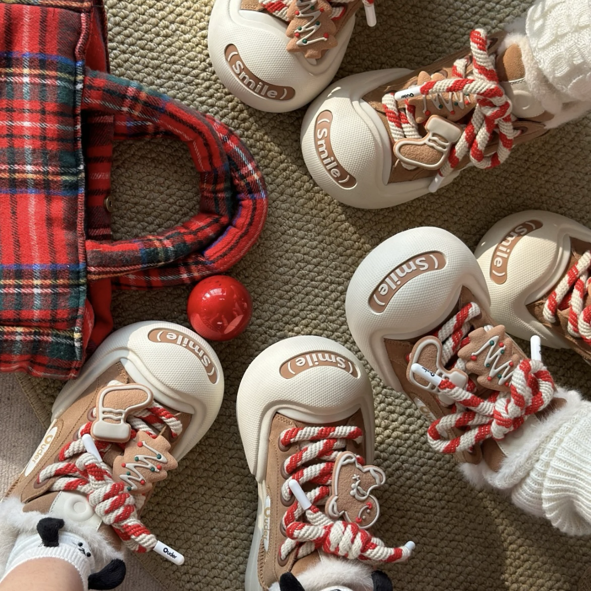 Ouder "Smiler" 開口笑 大頭鞋 聖誕限定 拐杖糖 薑餅人 麋鹿