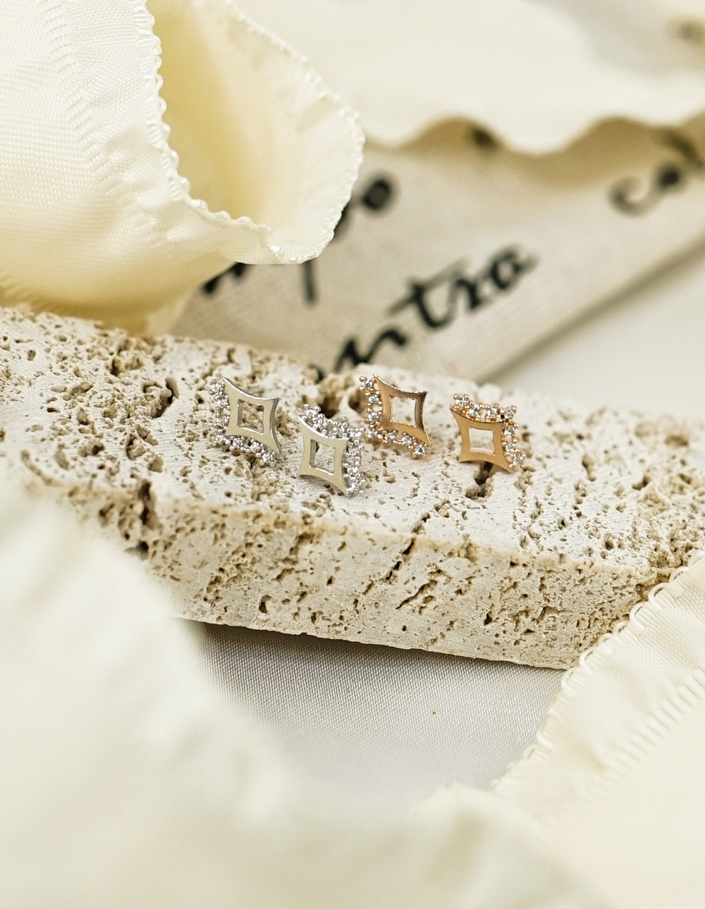 925 純銀鏤空菱形水鑽耳環