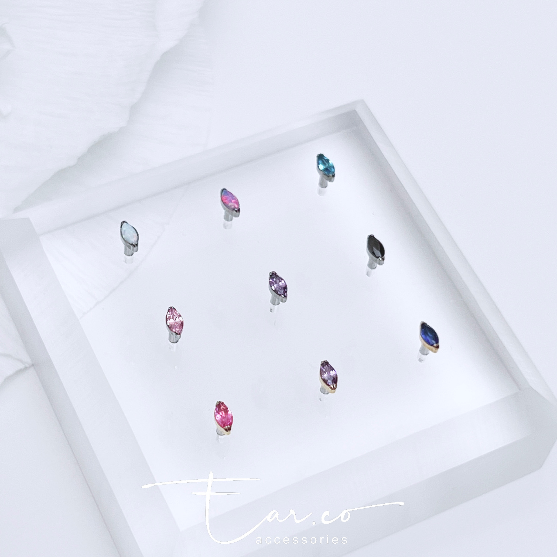 迷你閃石小菱形平頭耳門/耳珠/耳骨釘 [G23 Titanium] [單支]