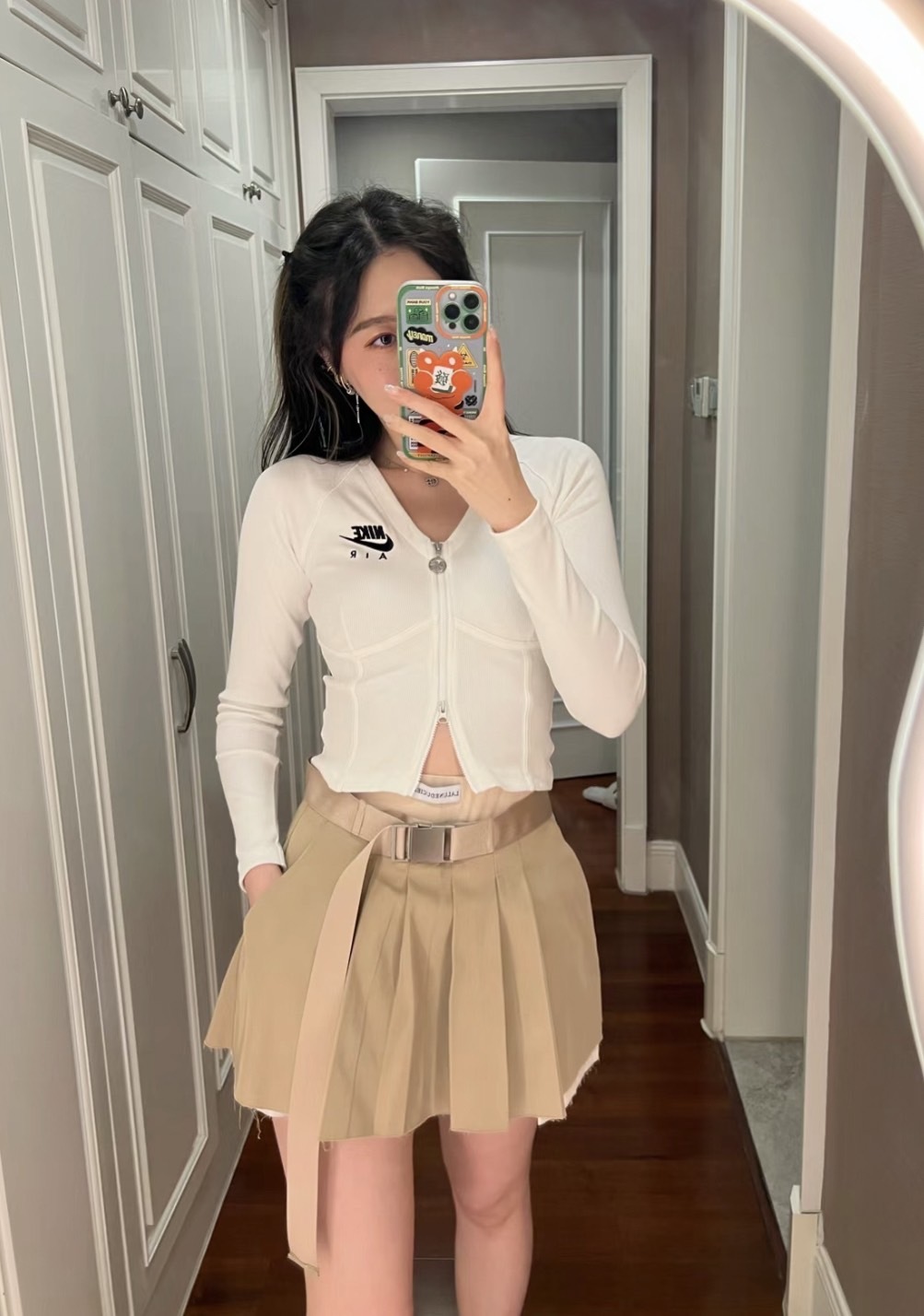 Nike 顯身材 魚骨半拉鍊長袖 白(FD2377-100)