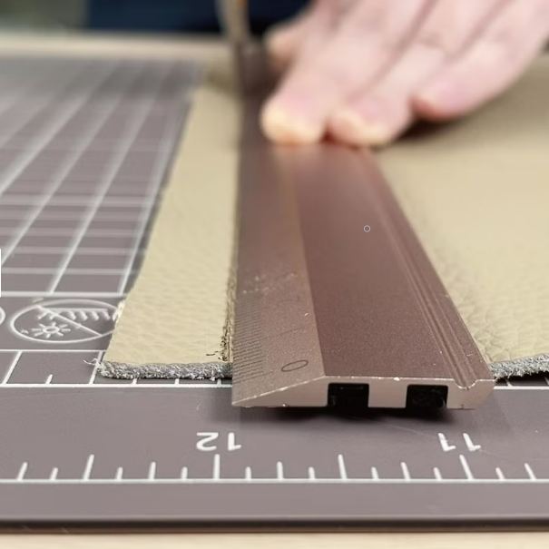 高質感超止滑鋁尺 切割對位不滑動｜IMAT 臺灣