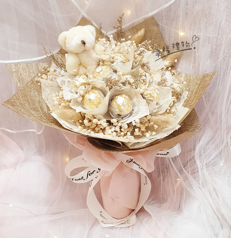小熊11朵21朵42朵黑色包裝金莎滿天星永生花花束,桃園花店,桃園外送花束,幸福禮物婚禮小物,桃園幸福禮物花店,21-chocolate-gypsophila-bouquet