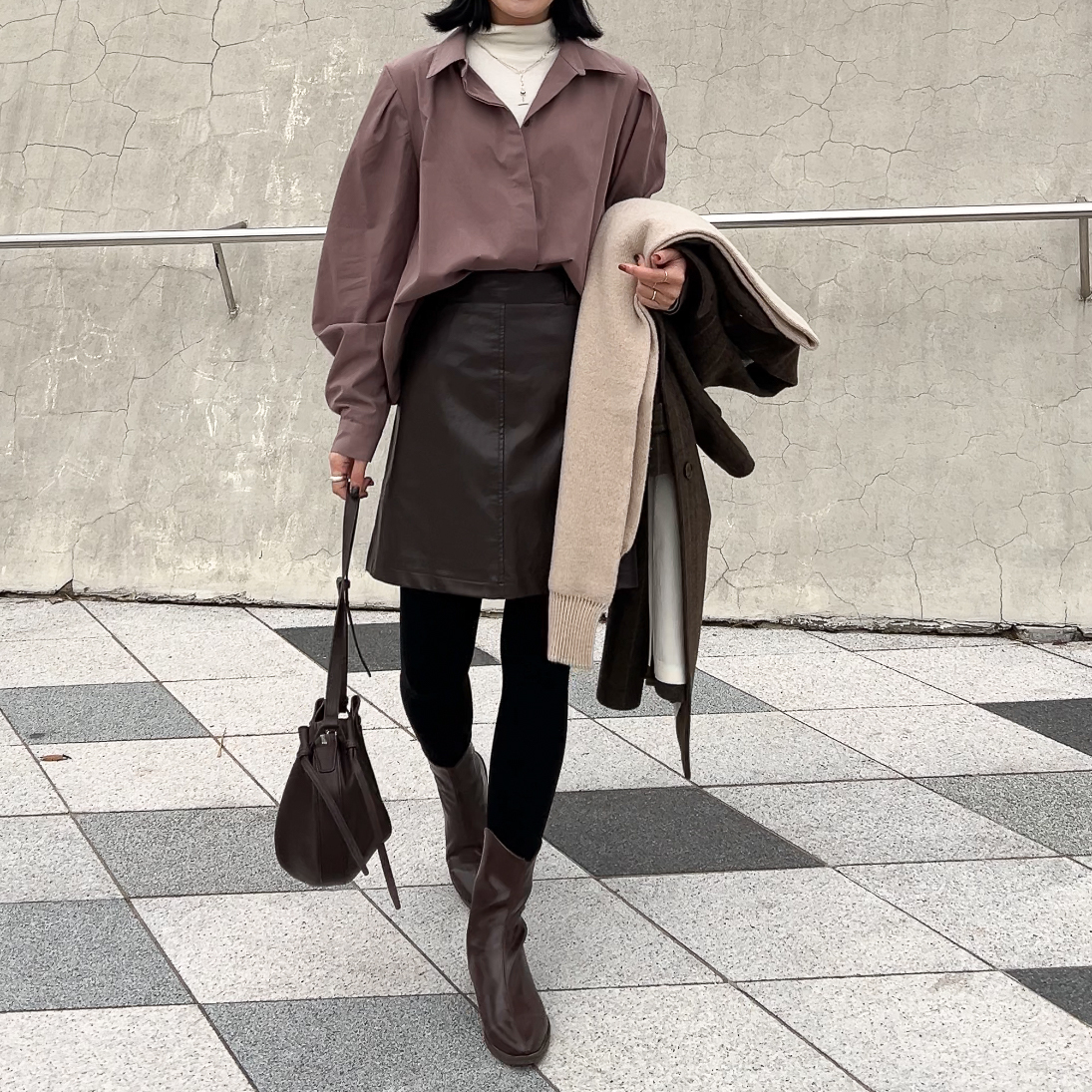 霧濃咖皮革A字裙(S/M)