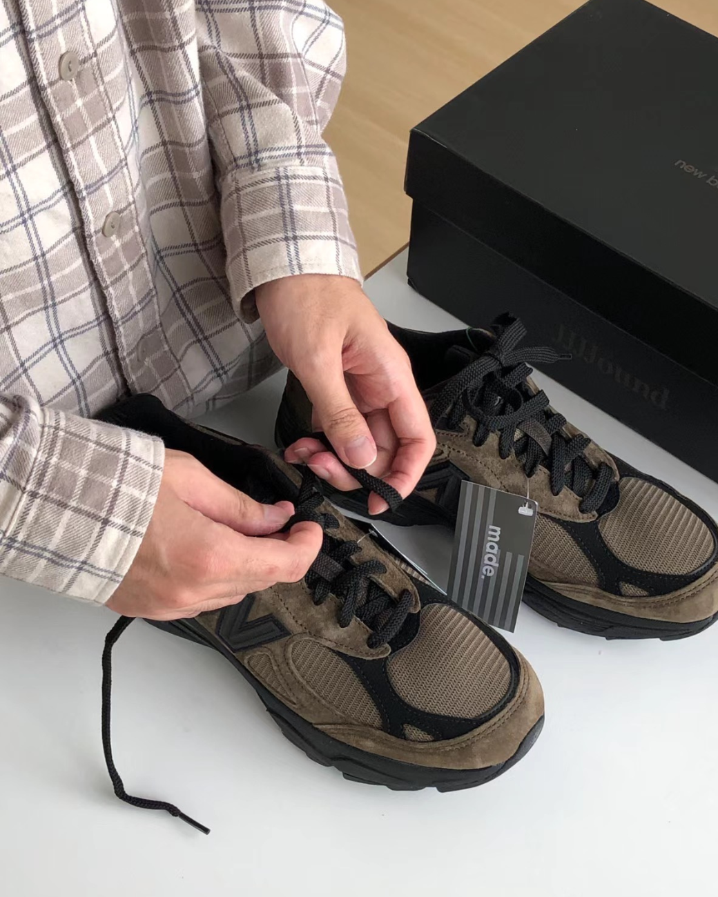 「麂皮的保養學」：New Balance 990 清洗保養全攻略