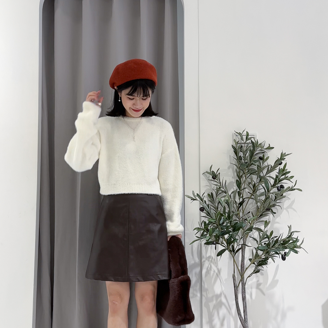 K41親膚柔軟毛毛短版針織衣(白)