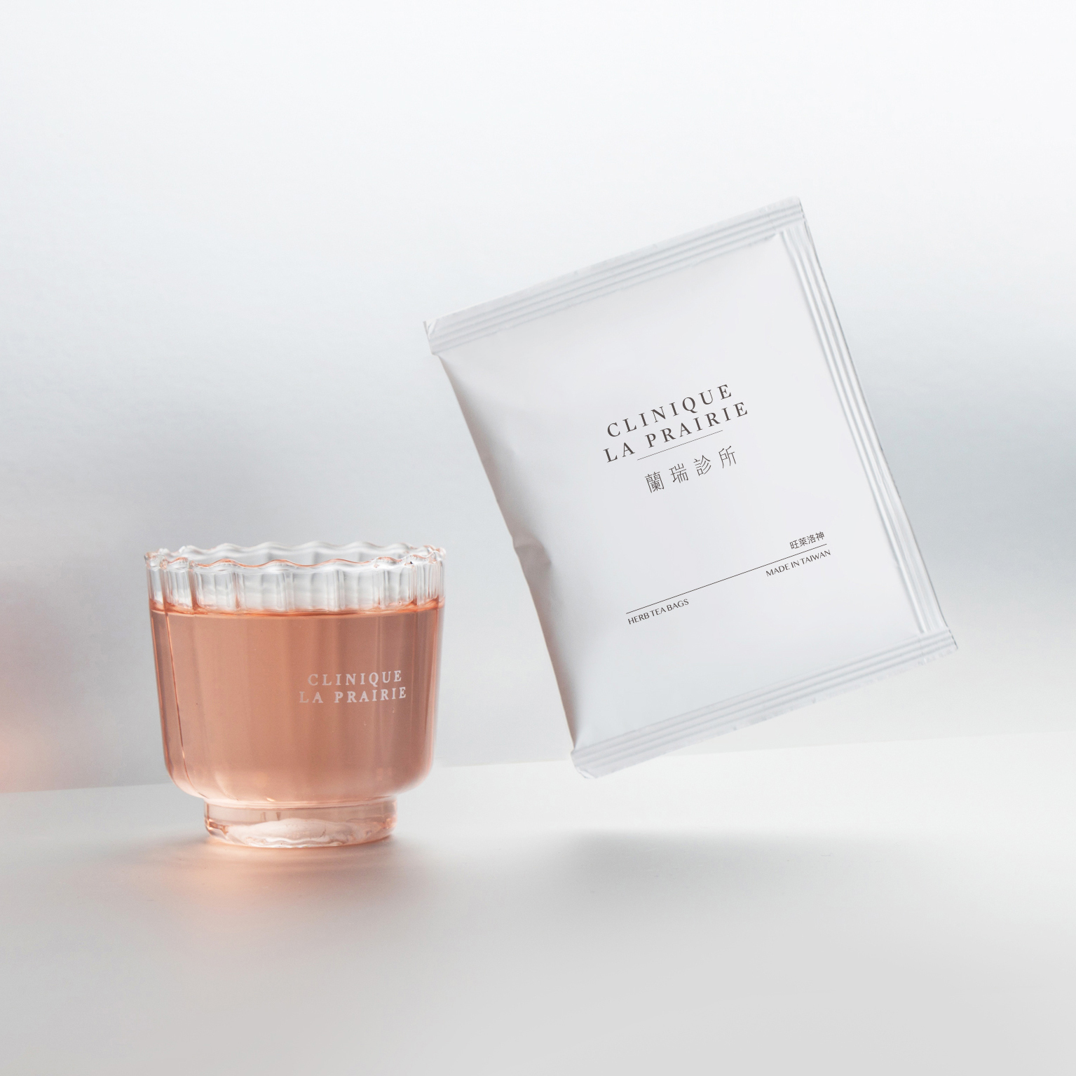 陳美鳳代言鳳凰電波蘭瑞開幕禮盒