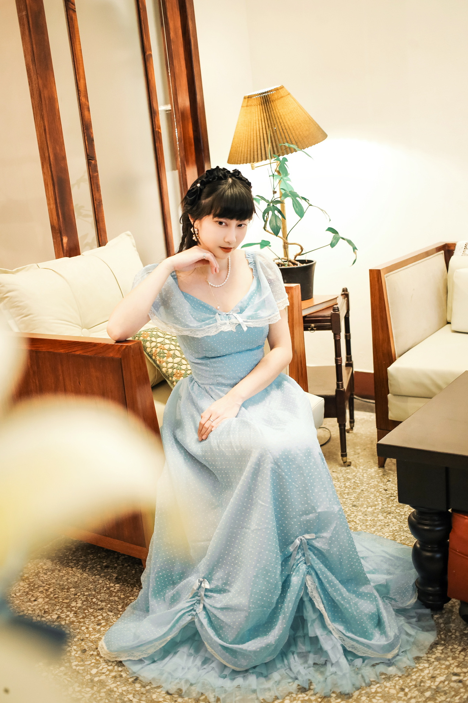 Vintage Dresses / 藍底點點裙擺抓摺造型洋裝