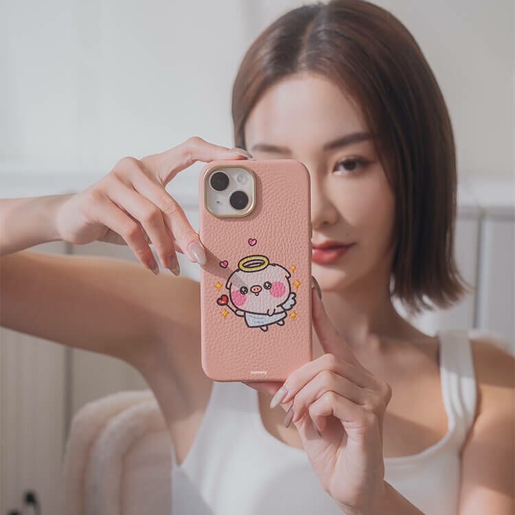 【插畫聯名】萌萌豬 我來拯救你 蜜荔殼 蜜荔粉皮革殼 - (訂製名字) iPhone客製化手機殼
