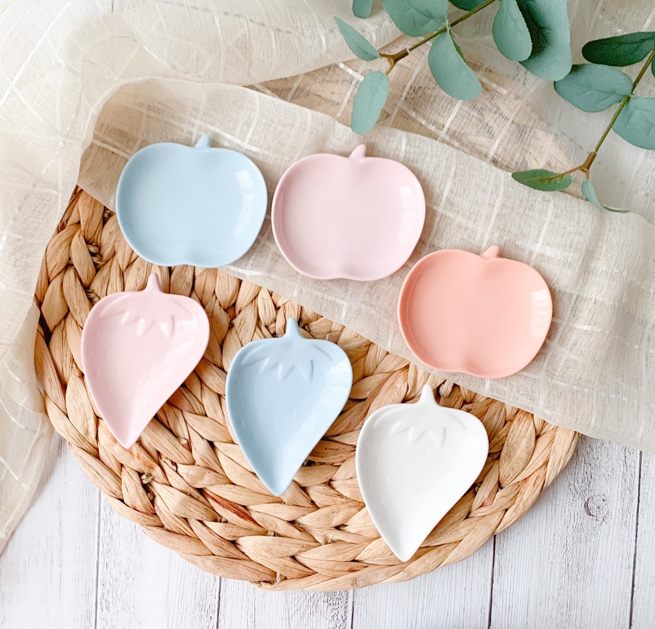 水果小碟 小菜碟 醬油碟 筷架湯匙架飾品收納 【陶杯杯瓷器】餐具餐盤 碗盤杯筷 台灣現貨