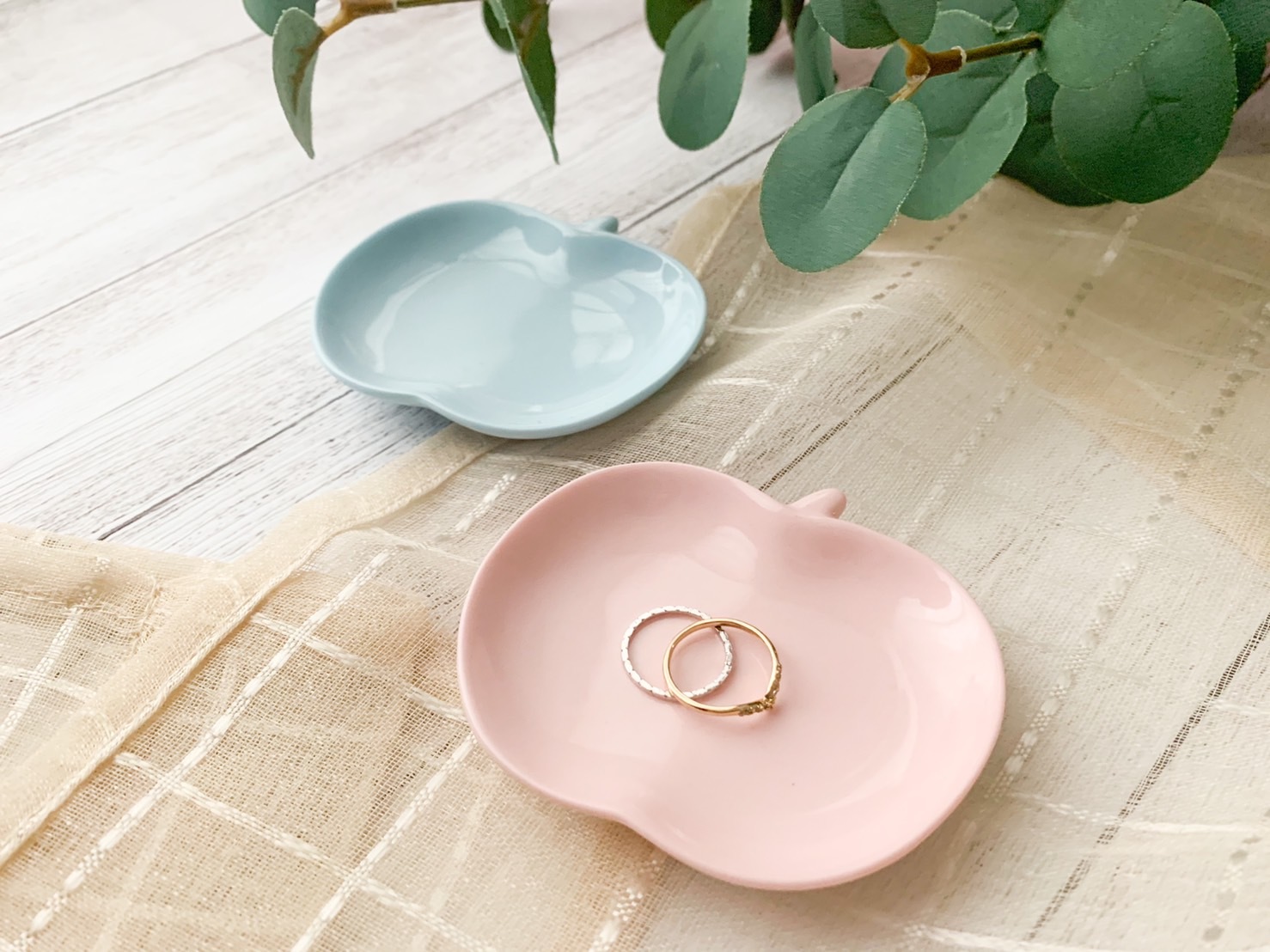 水果小碟 小菜碟 醬油碟 筷架湯匙架飾品收納 【陶杯杯瓷器】餐具餐盤 碗盤杯筷 台灣現貨