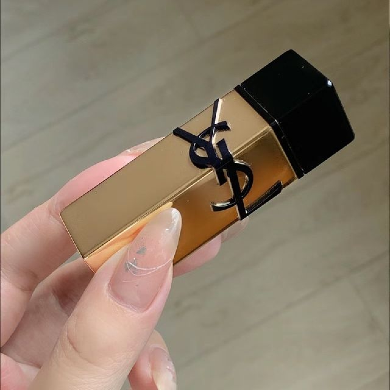 【Luxury】現貨 YSL奢華緞面唇膏 #NM赤裸謬思 小紅書熱門款