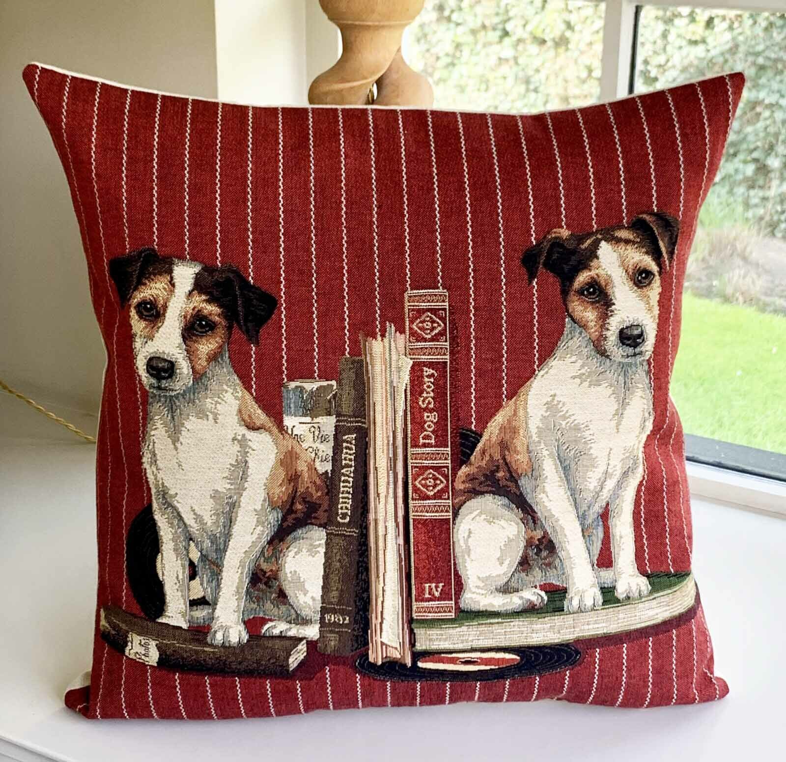 【全球獨家限量】 歐洲百年工藝緹花抱枕 | 個性風可愛狗狗  抱著撫慰你的心