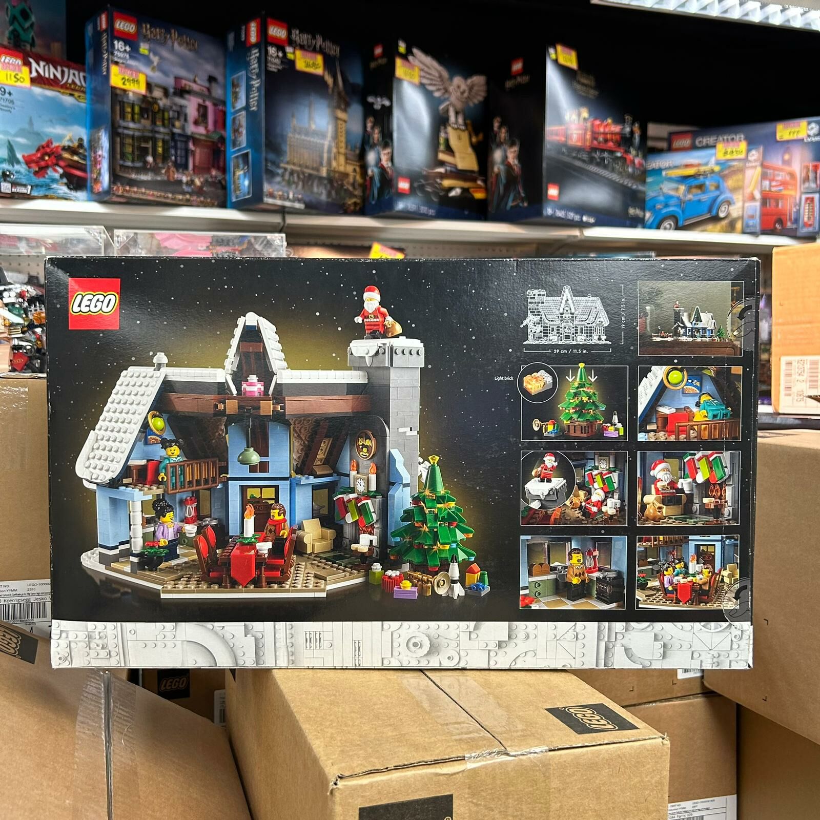 LEGO 10293 Santa's Visit 聖誕老人來訪 (Creator Expert)  (殘盒,外盒損壞,有壓紋, 殘盒不設退換)