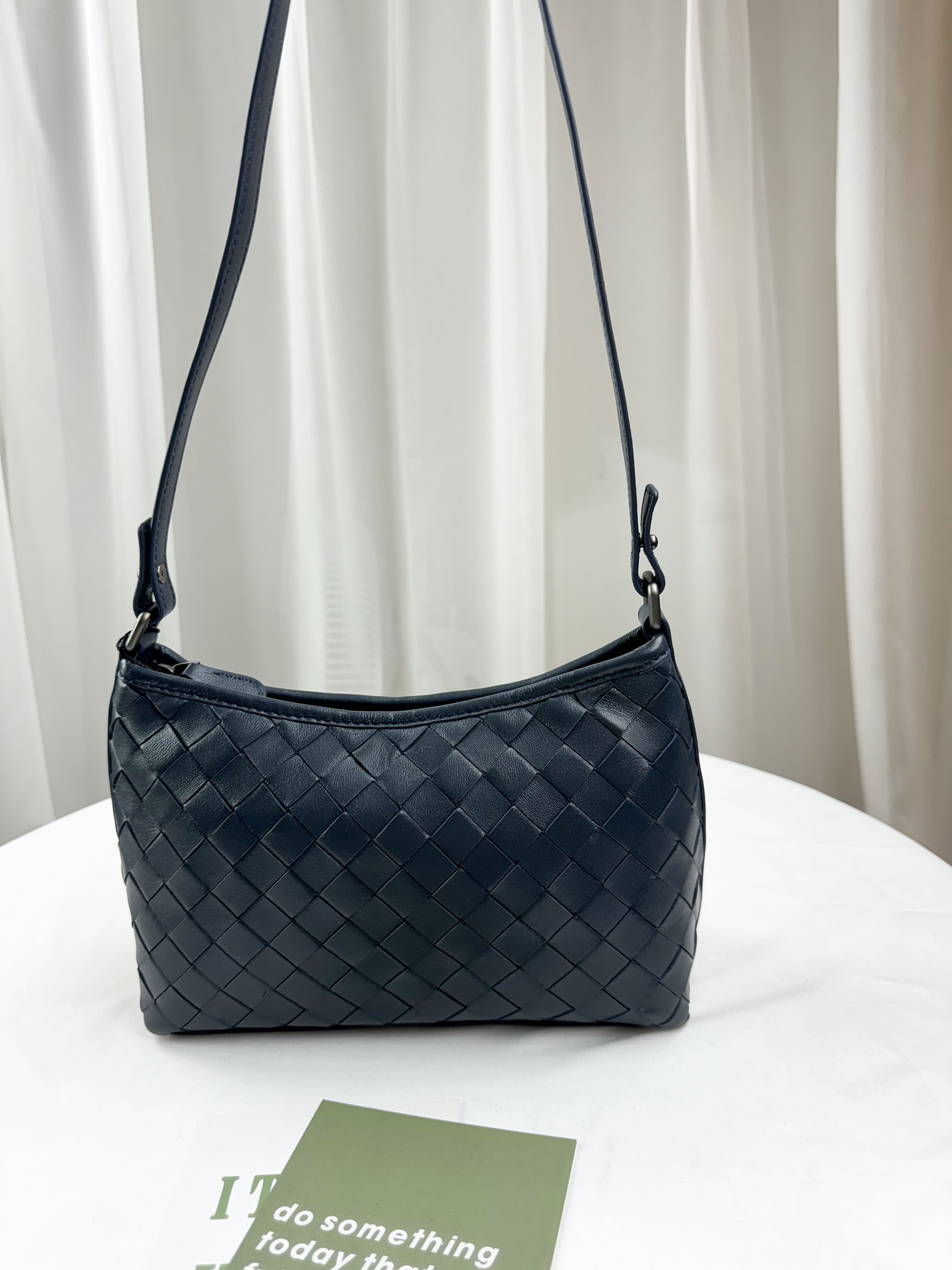 深藍色 細編織真皮牛皮側背包 #SM-3016