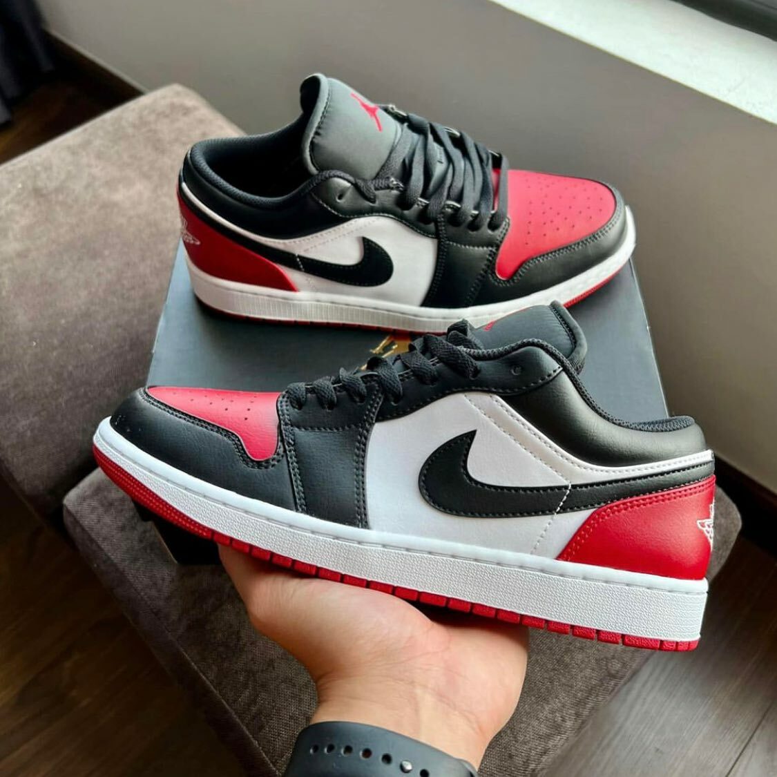 Air Jordan 1 Low Bred Toe 黑紅腳趾低筒紅頭男鞋553558-161