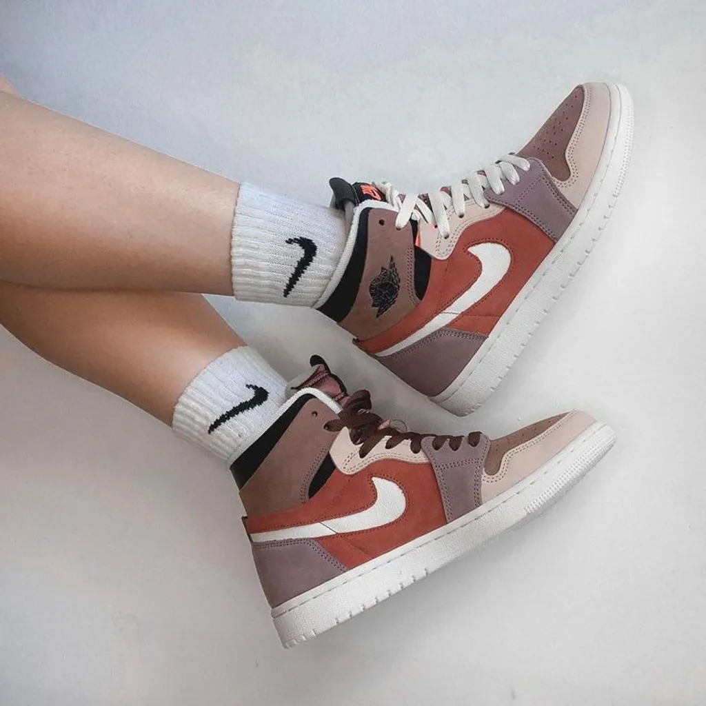 Air Jordan 1 High W Zoom Air Cmft 莫蘭迪粉 髒粉 女鞋 CT0979-602