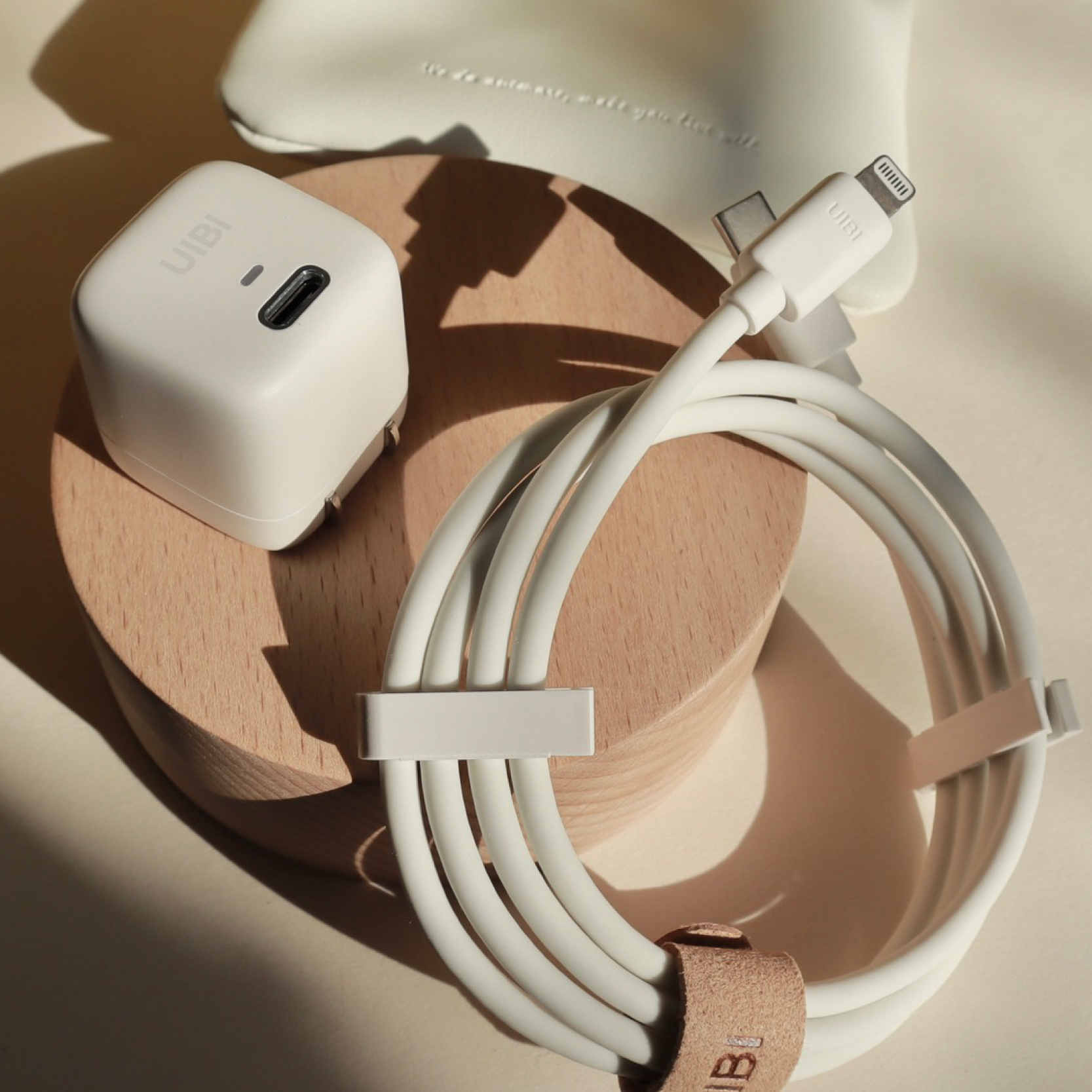 UIBI 20W 迷你快充