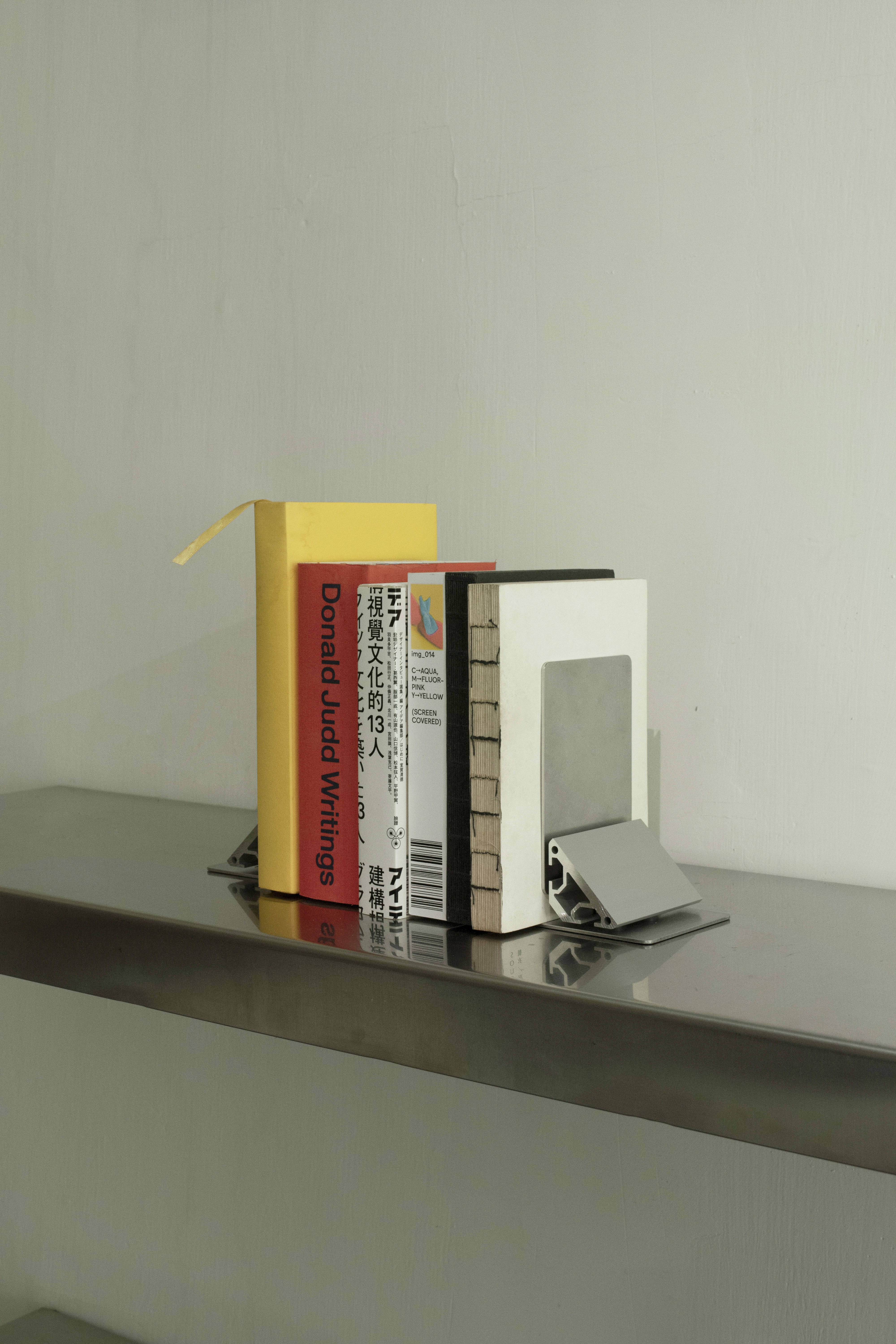 Mo_&_A｜AL-RESEARCH Bookend "ALSUS-T"
