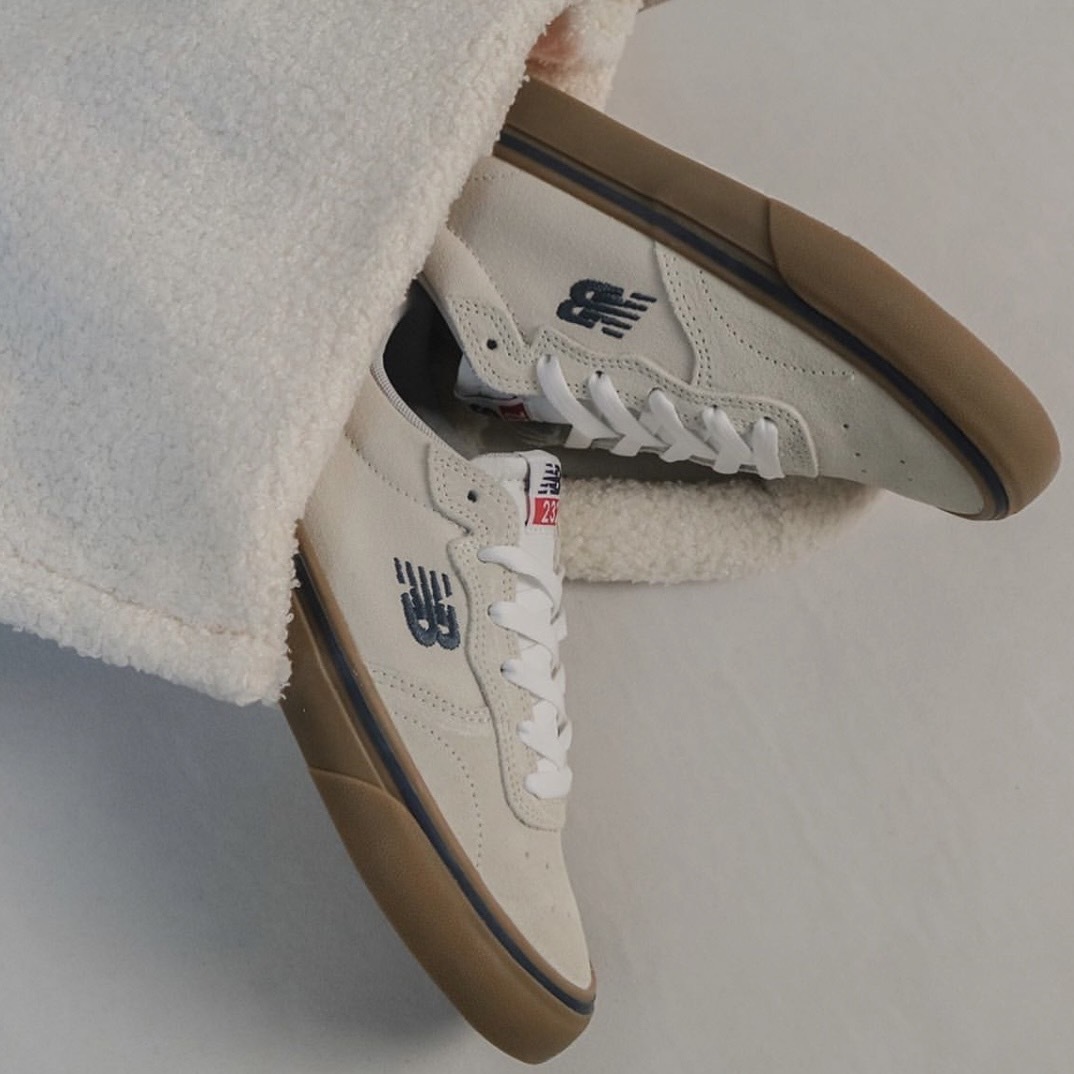 New Balance 232 燕麥米白 焦糖底 帆布鞋 板鞋