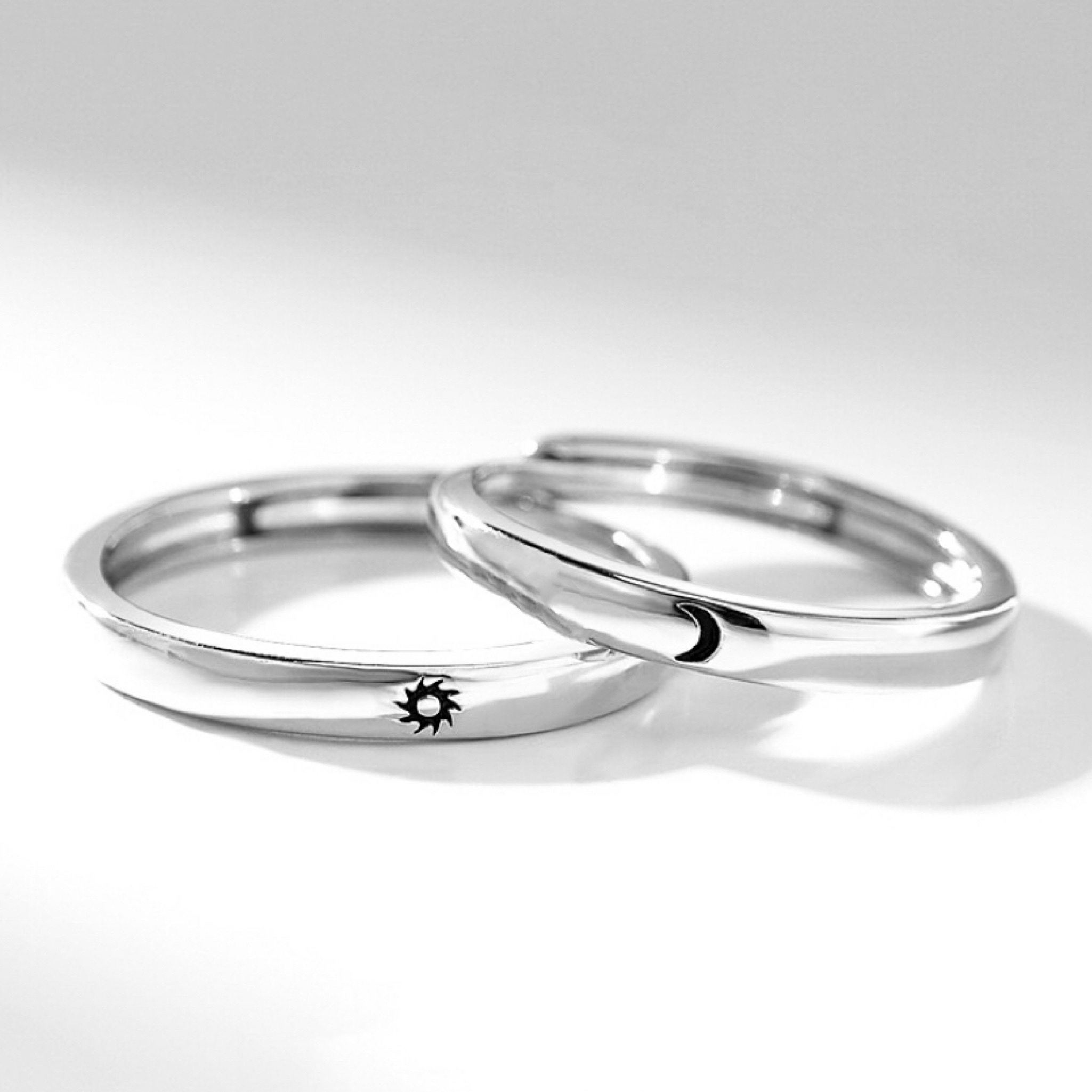「月亮和太陽 🌙☀️」情侶戒指💍 ｜S925純銀或鍍銀｜活口對戒｜免費刻字✒️｜