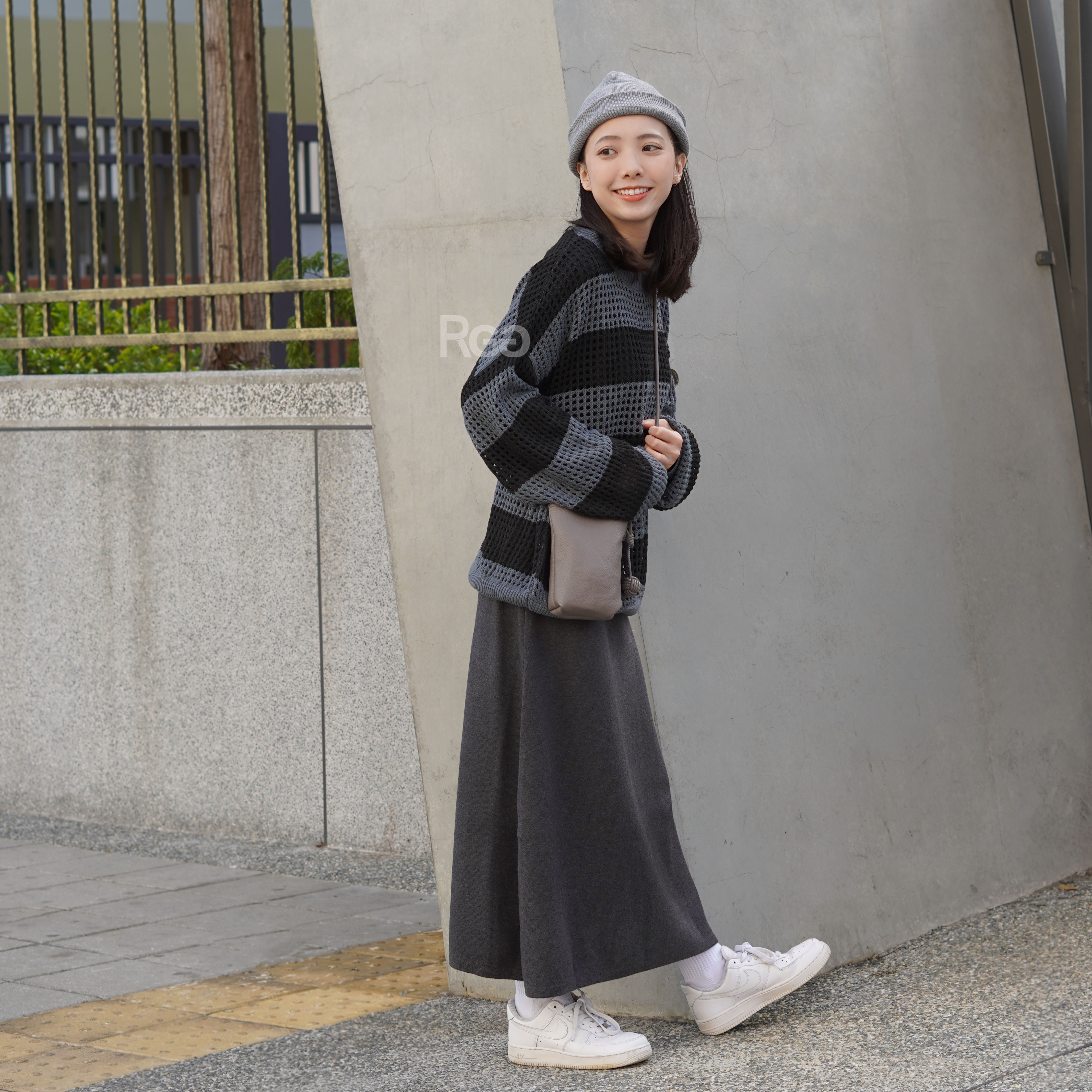 #2380 厚針織綁帶A字裙