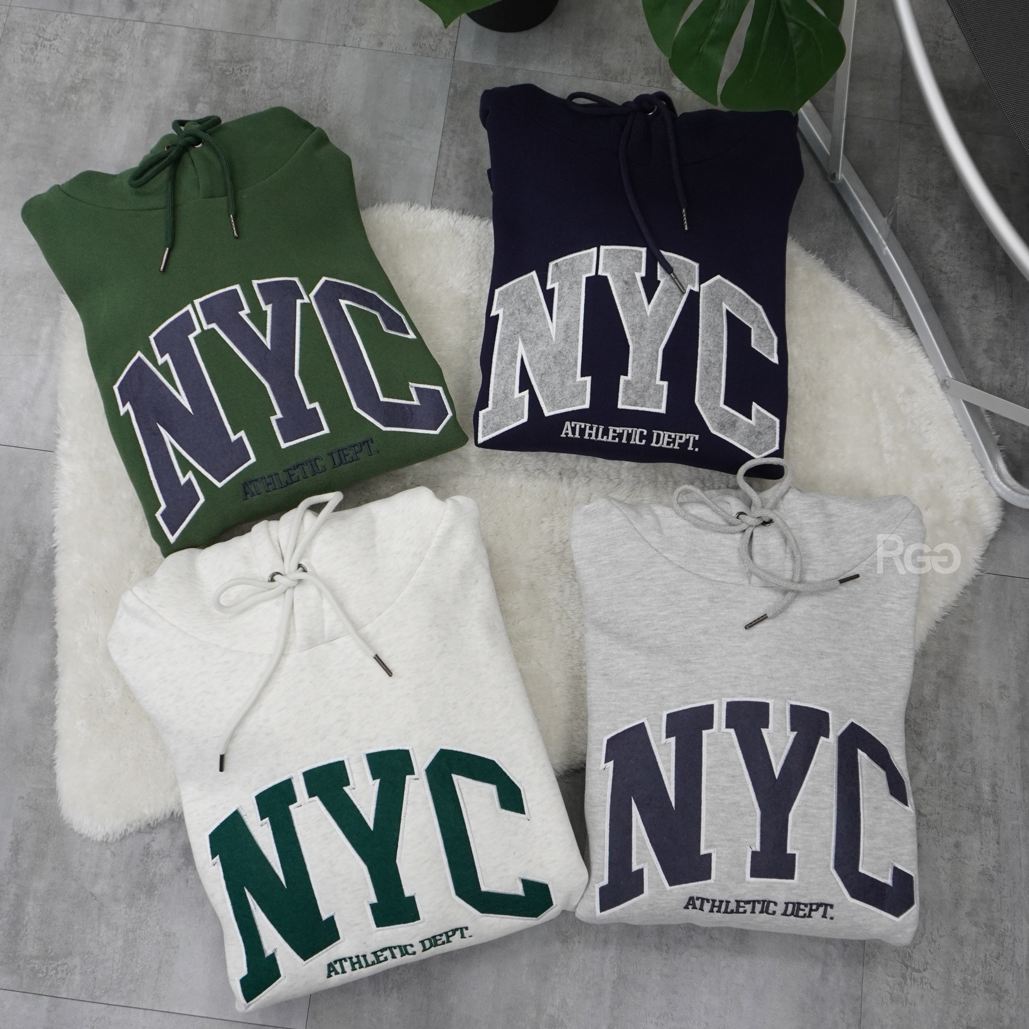 #80442 厚磅內刷毛刺繡 NYC字母帽T