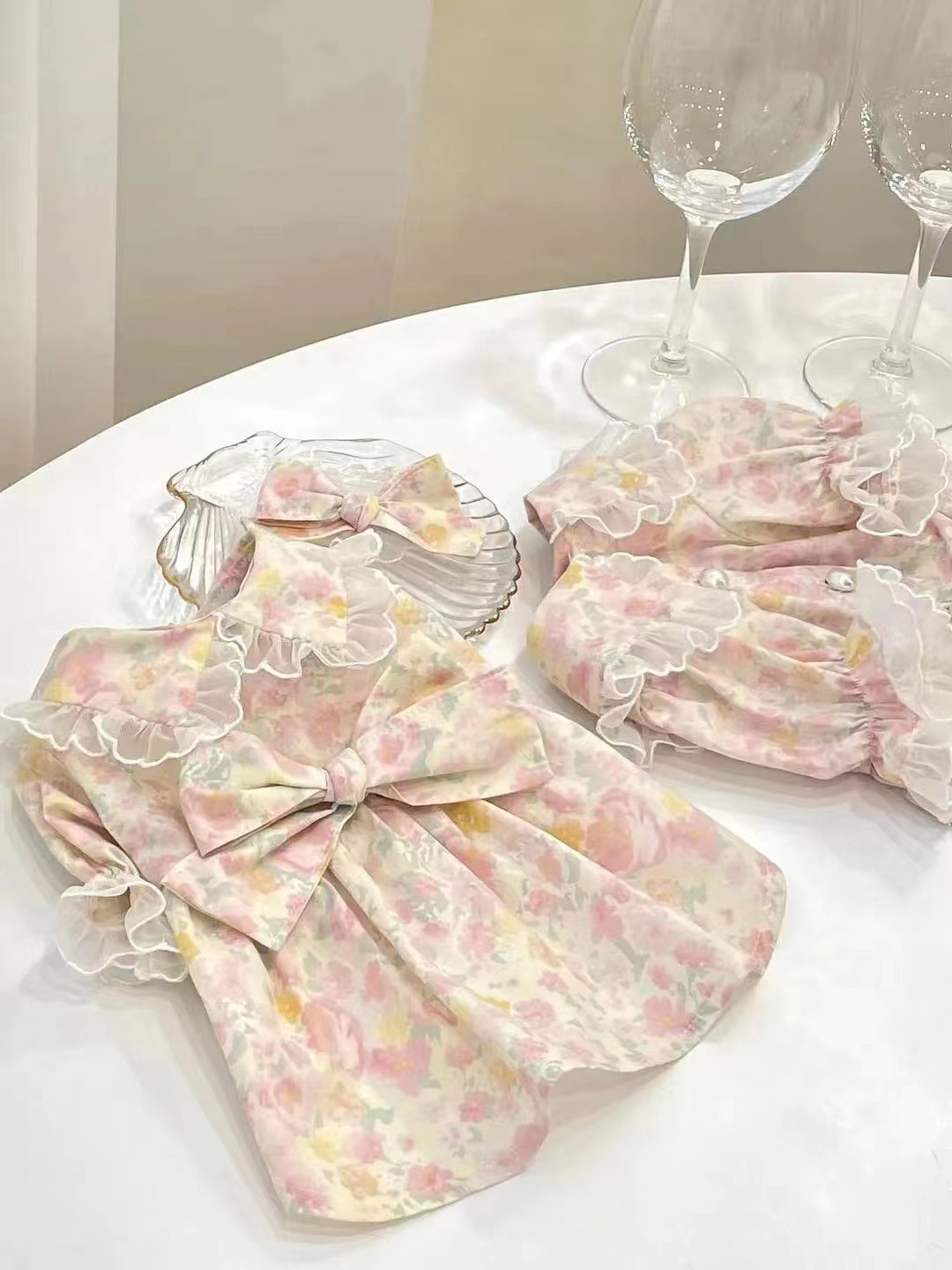 宠物衣服 韩风ins 碎花连衣裙 油画少女