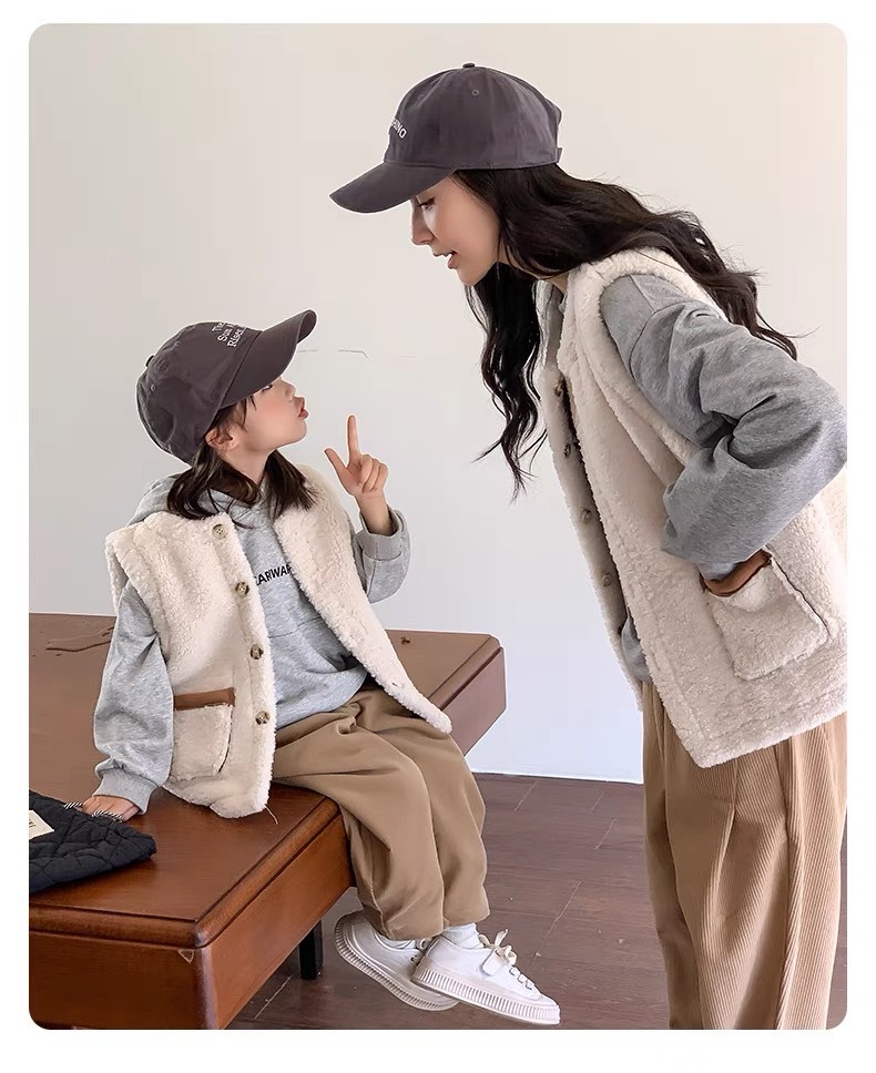 羊羔麂皮兩面穿親子背心