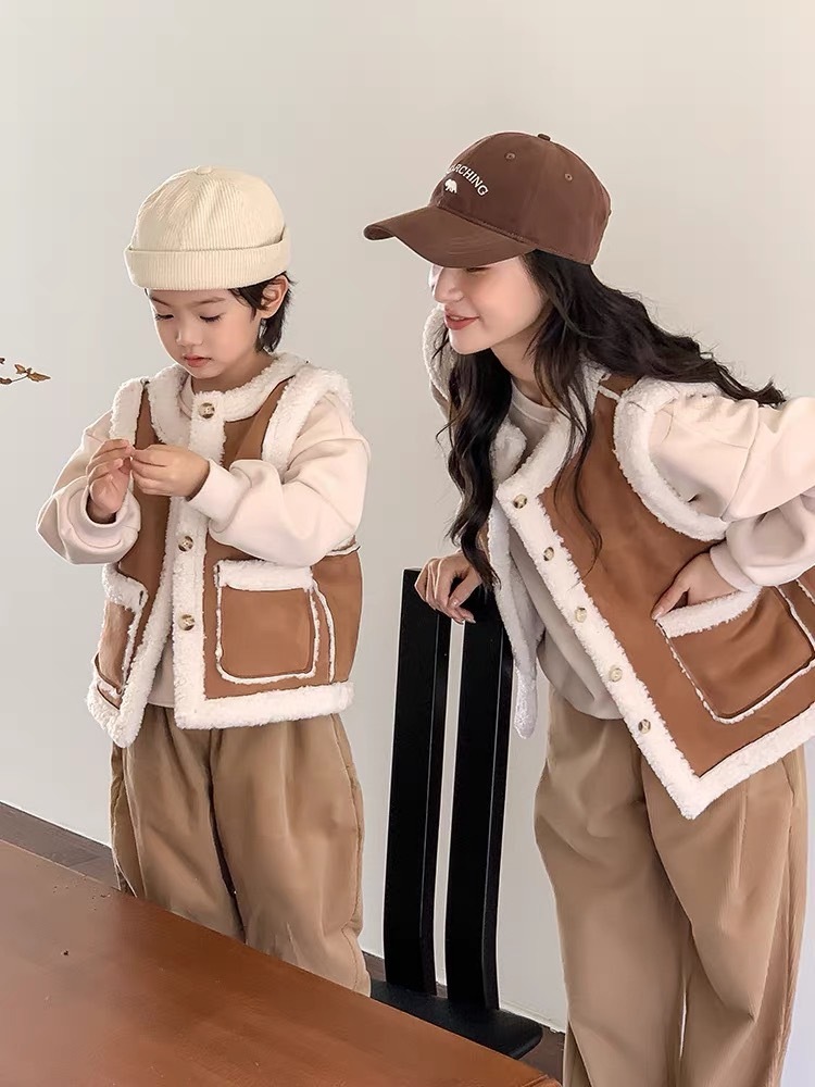 羊羔麂皮兩面穿親子背心