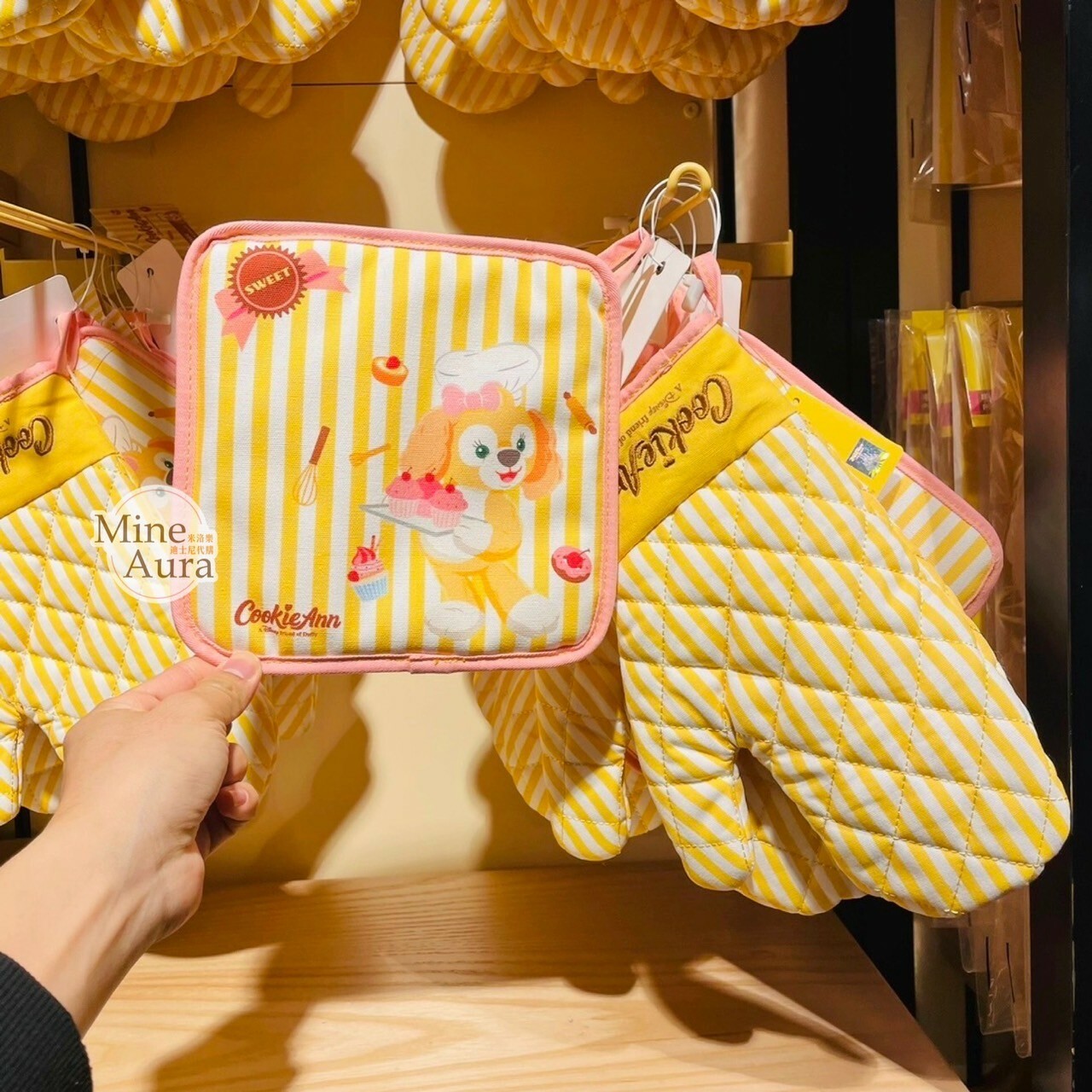 廚房烘焙系列 可琦安 餅乾 CookieAnn 隔熱手套+隔熱墊 2入組 -上海迪士尼樂園