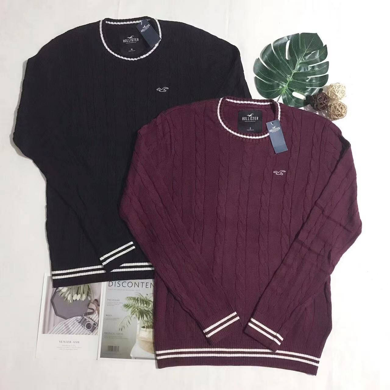 HOLLISTER SMALL LOGO JUMPER