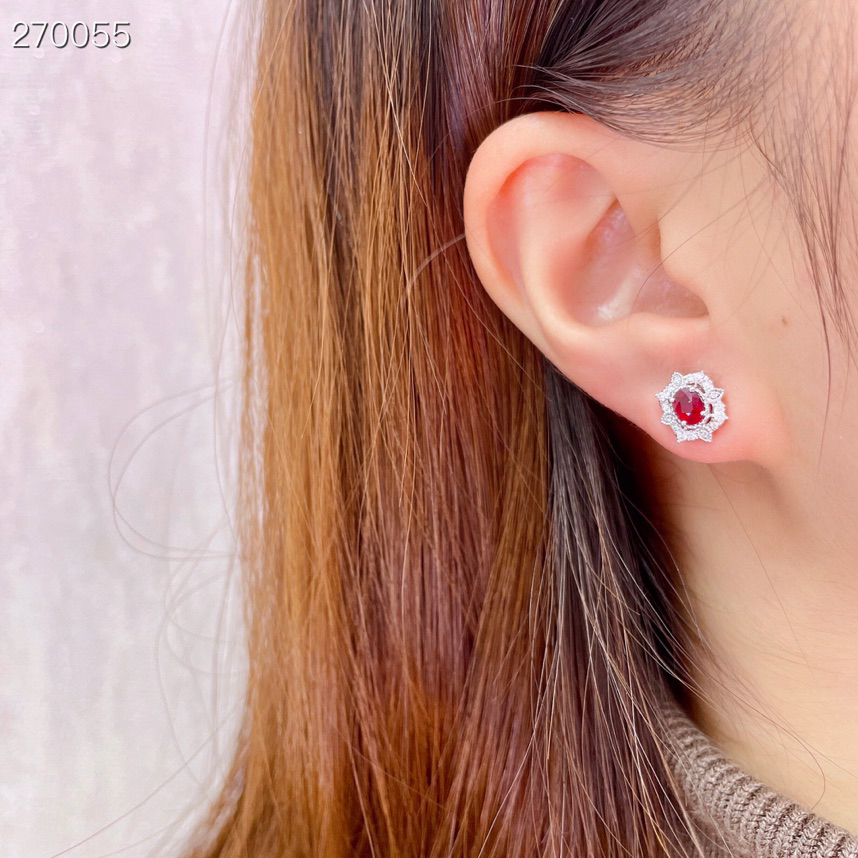 鴿血紅寶石耳釘