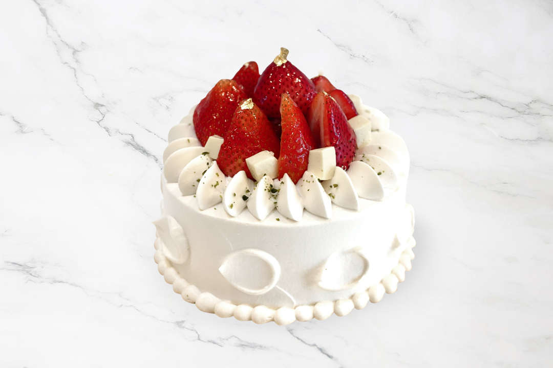 Vegan Strawberry Soya Cream Cake PTW040