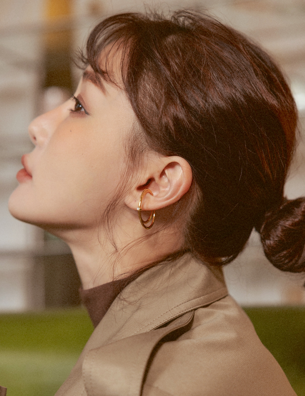 白貝雙圈夾式耳環（金色）