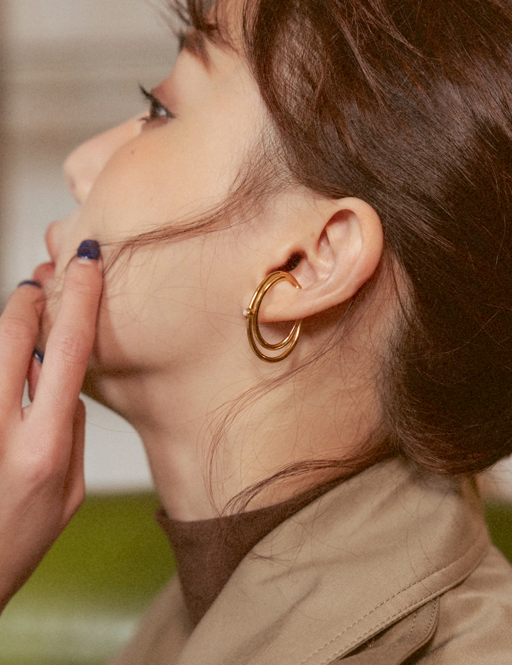 白貝雙圈夾式耳環（金色）