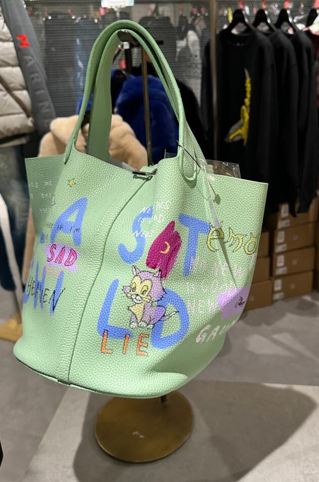 日本hand painting 包包 草綠色小貓款 -M