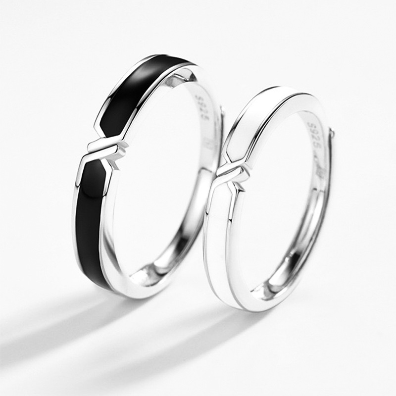 「黑白配 」情侶戒指💍 ｜S925純銀或鍍銀｜活口對戒｜免費刻字✒️｜