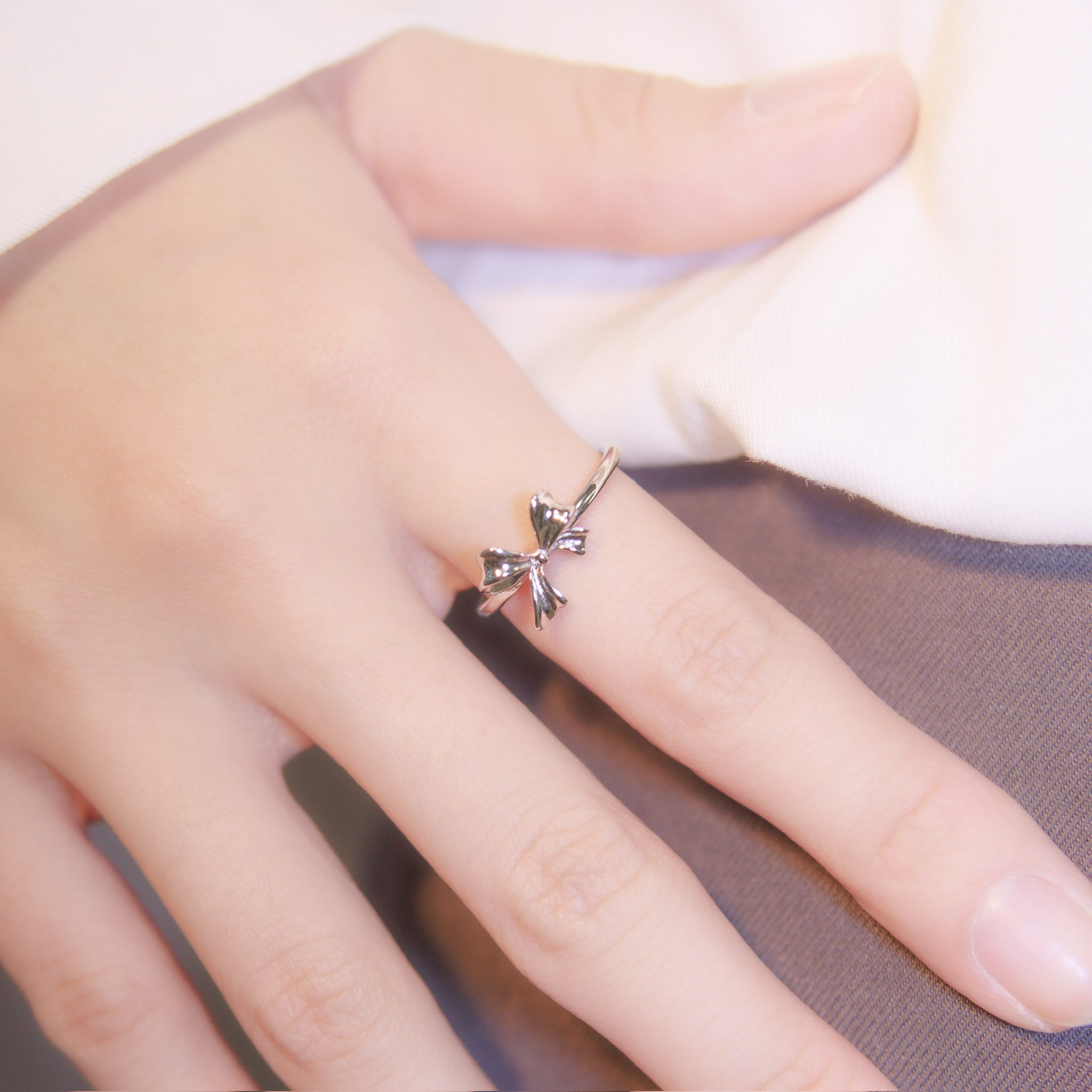 | 925純銀・白金・玫瑰金 | 率性蝴蝶結境戒指（銀/玫瑰金）  | RI0607 |