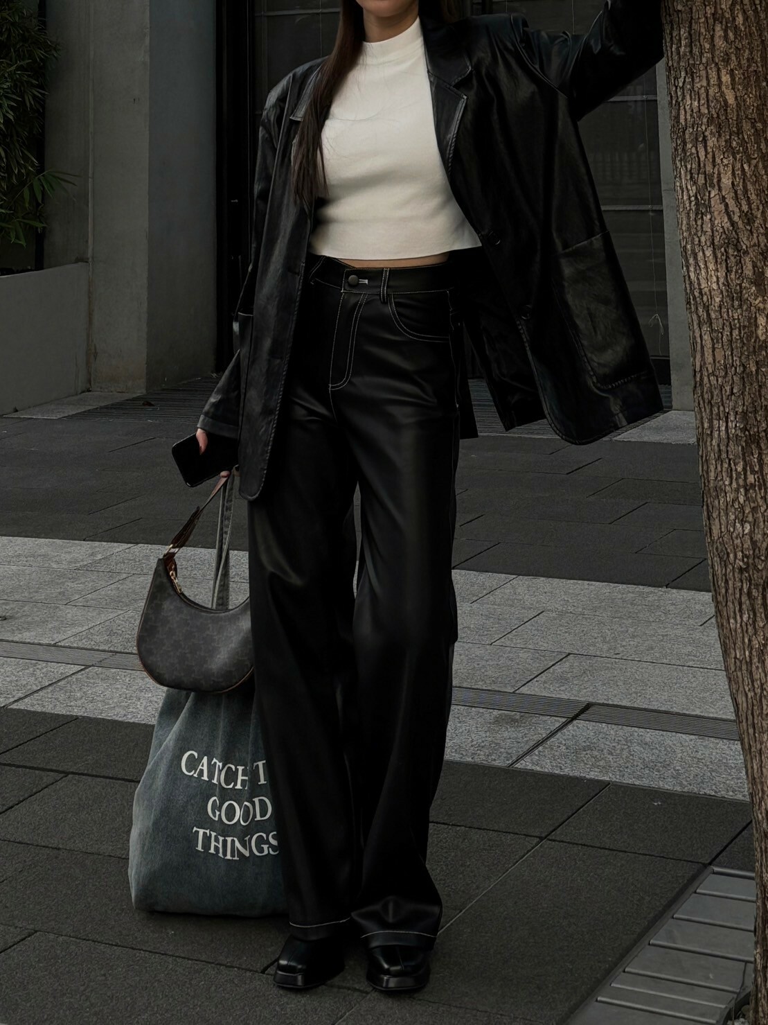 微領短版針織上衣(白)