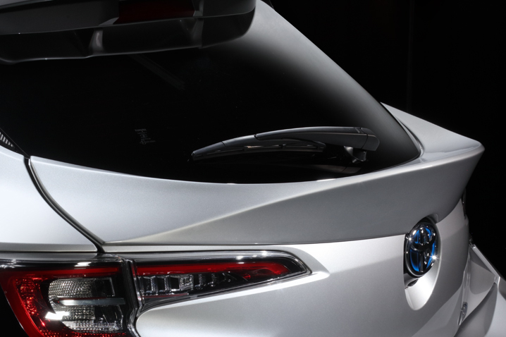 TOM'S DUCK TAIL SPOILER TOYOTA COROLLA SPORT