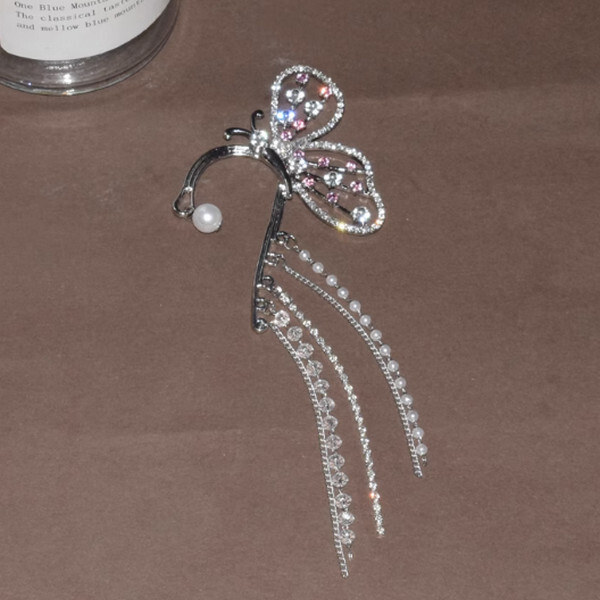 Non-pierced round-ear pearl earrings