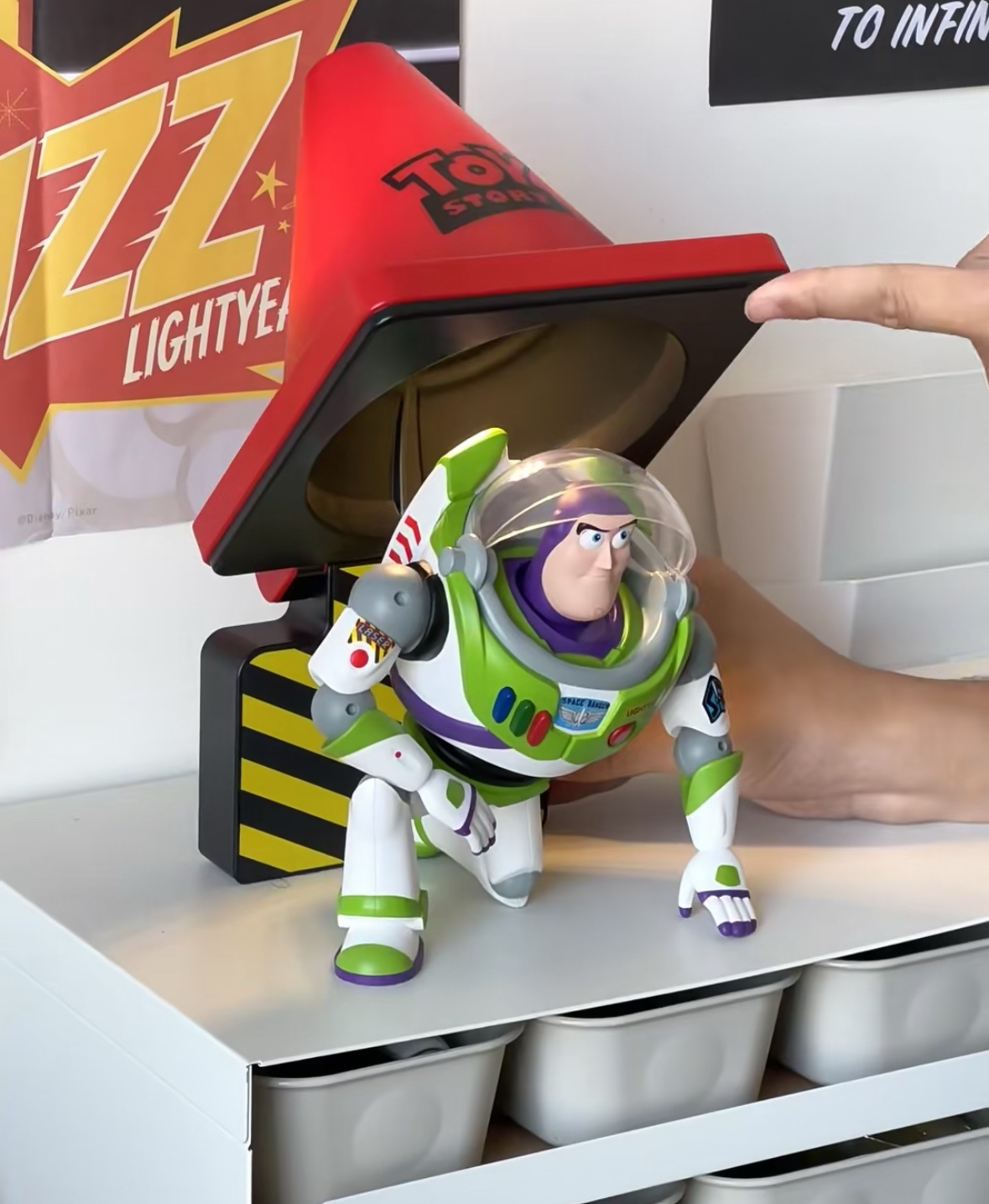 Disney 迪士尼 正版授權 玩具總動員 巴斯光年路障燈 公仔 夜燈 三角錐/預購